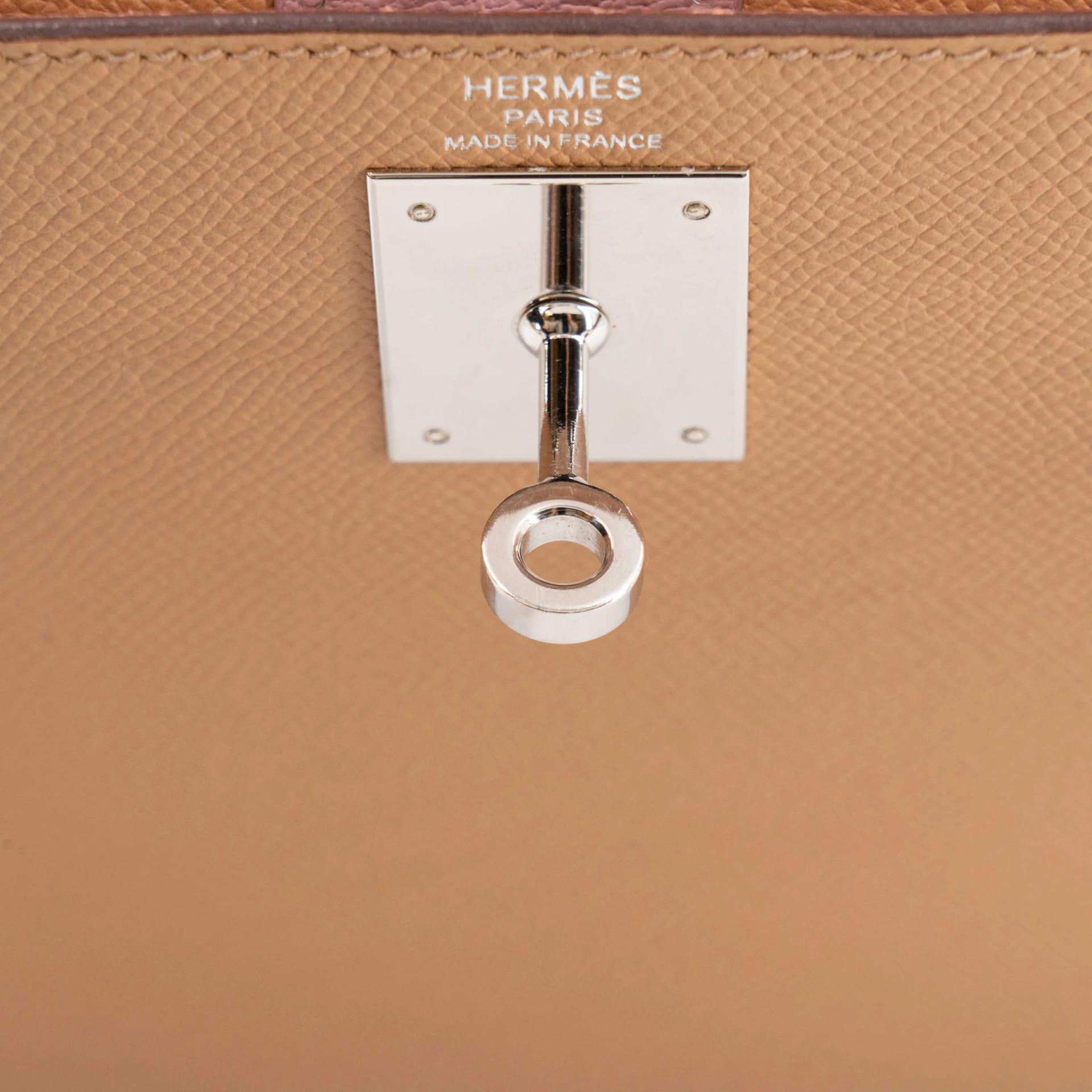 Very Good ( Rank A) HERMÈS Kelly 28 Sellier Verso Biscuit (4B) Mauve Sylvestre (X9) Epsom Palladium hardware U (2022) - 18