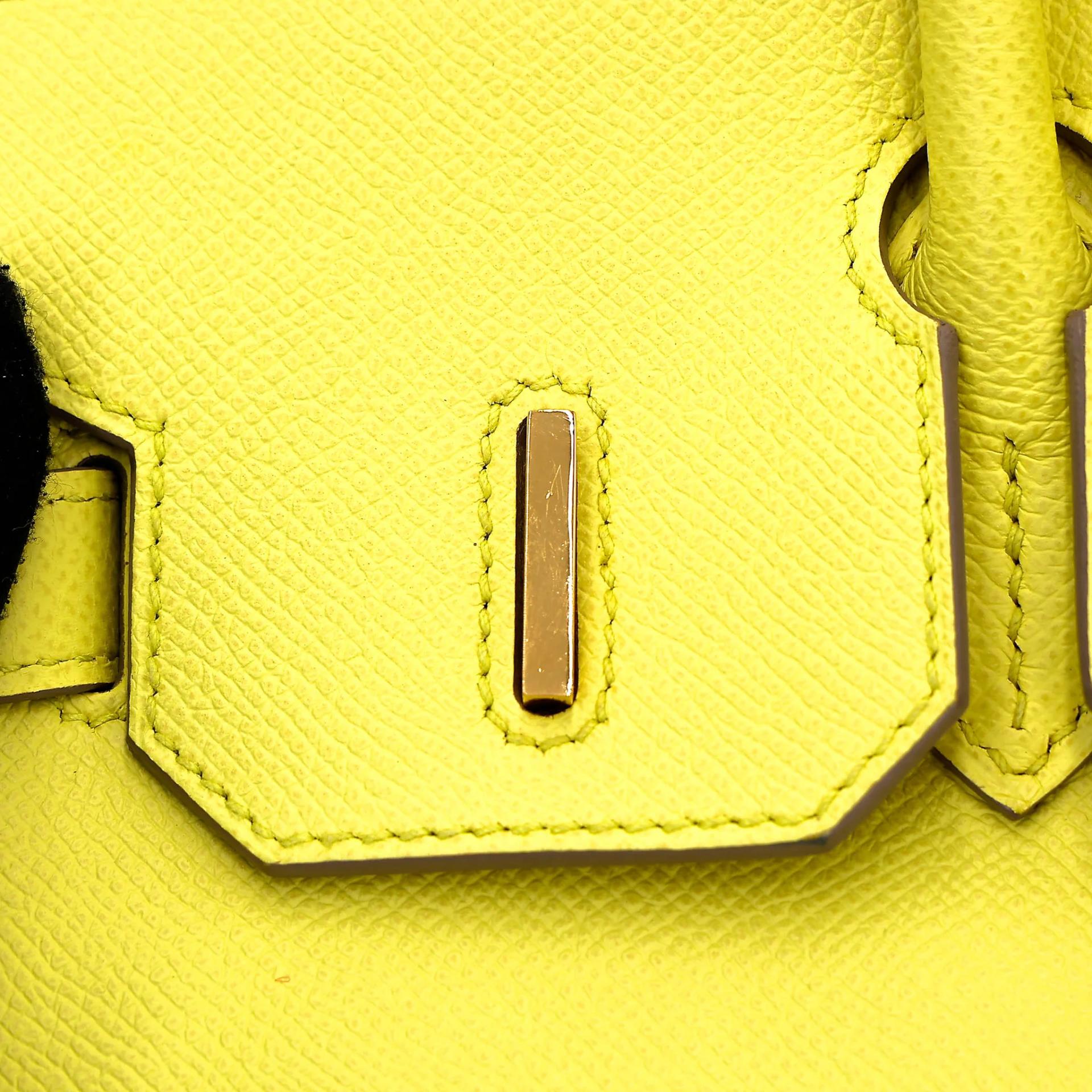 Very Good ( Rank A) HERMÈS Birkin 30 Lime (9R) Epsom Gold hardware Square Q (2013) - 23
