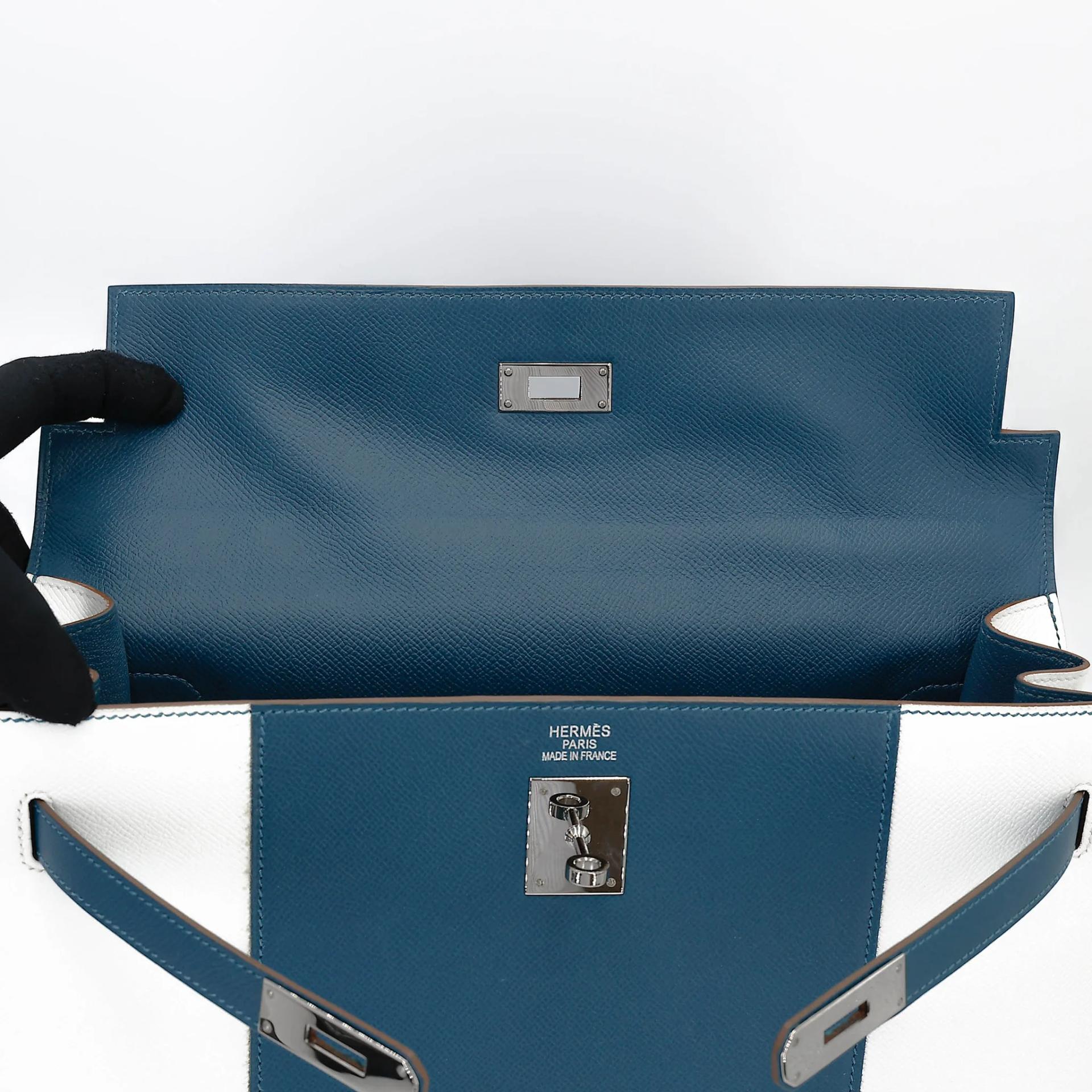 Very Good ( Rank A) HERMÈS Limited Edition Kelly 35 Flag White (01) Bleu Thalassa (7A) Epsom Palladium hardware Square R (2014) - 19