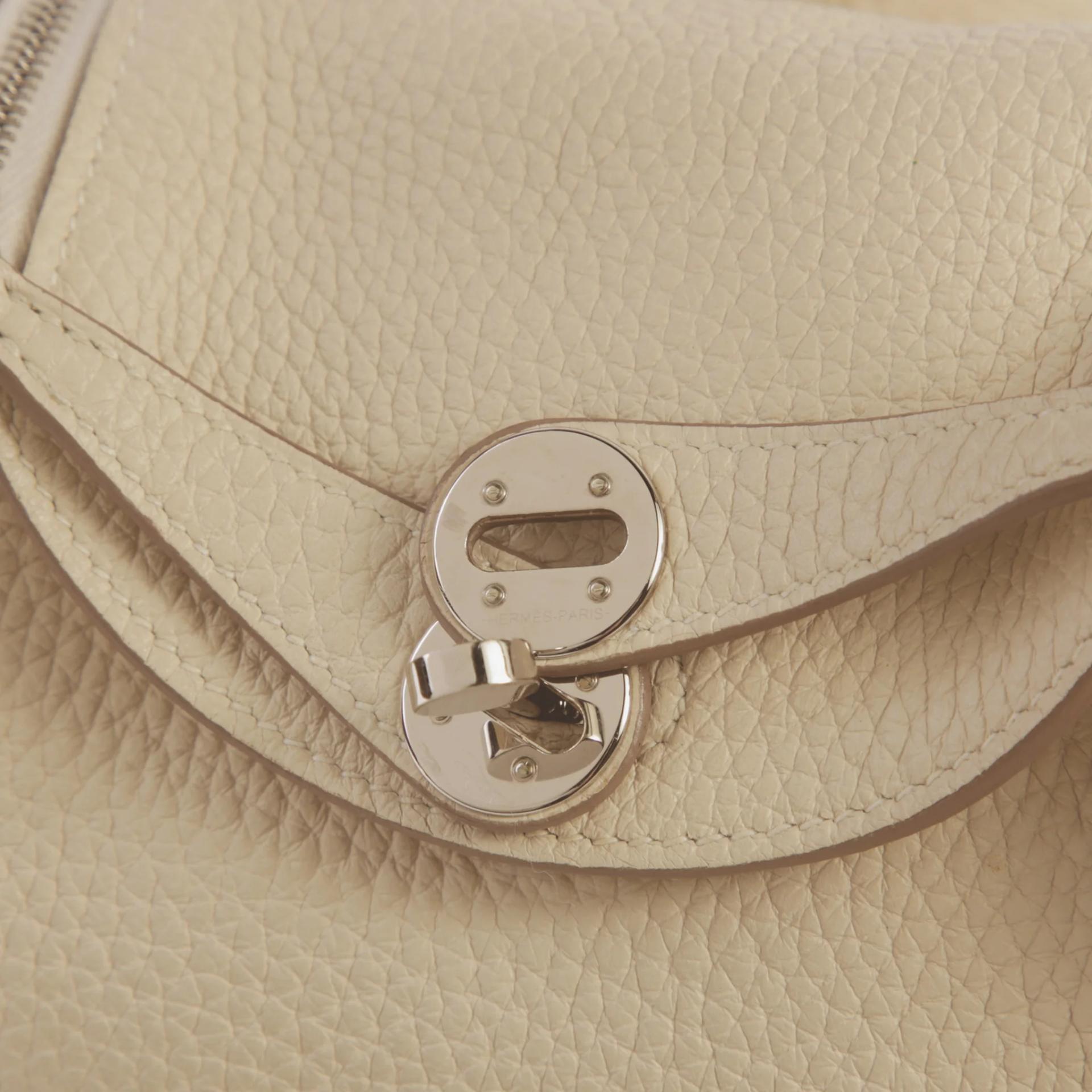 Very Good ( Rank A) HERMÈS Mini Lindy II Craie (10) Clemence Palladium hardware Z (2021) - 8