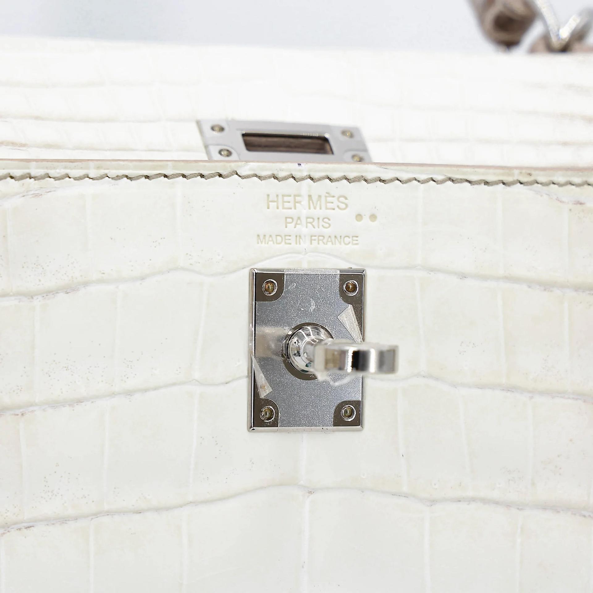 Unused ( Rank NS ) HERMÈS Limited Edition Kelly 25 Himalaya Matte Niloticus Crocodile Palladium hardware Y (2020) - 13