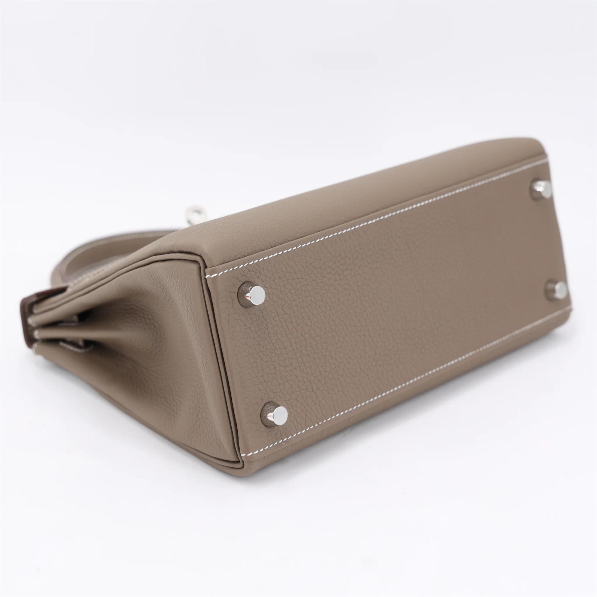 Brand New ( Rank N ) HERMÈS Kelly 25 Etoupe (18) Togo Palladium hardware G (2026) - 4