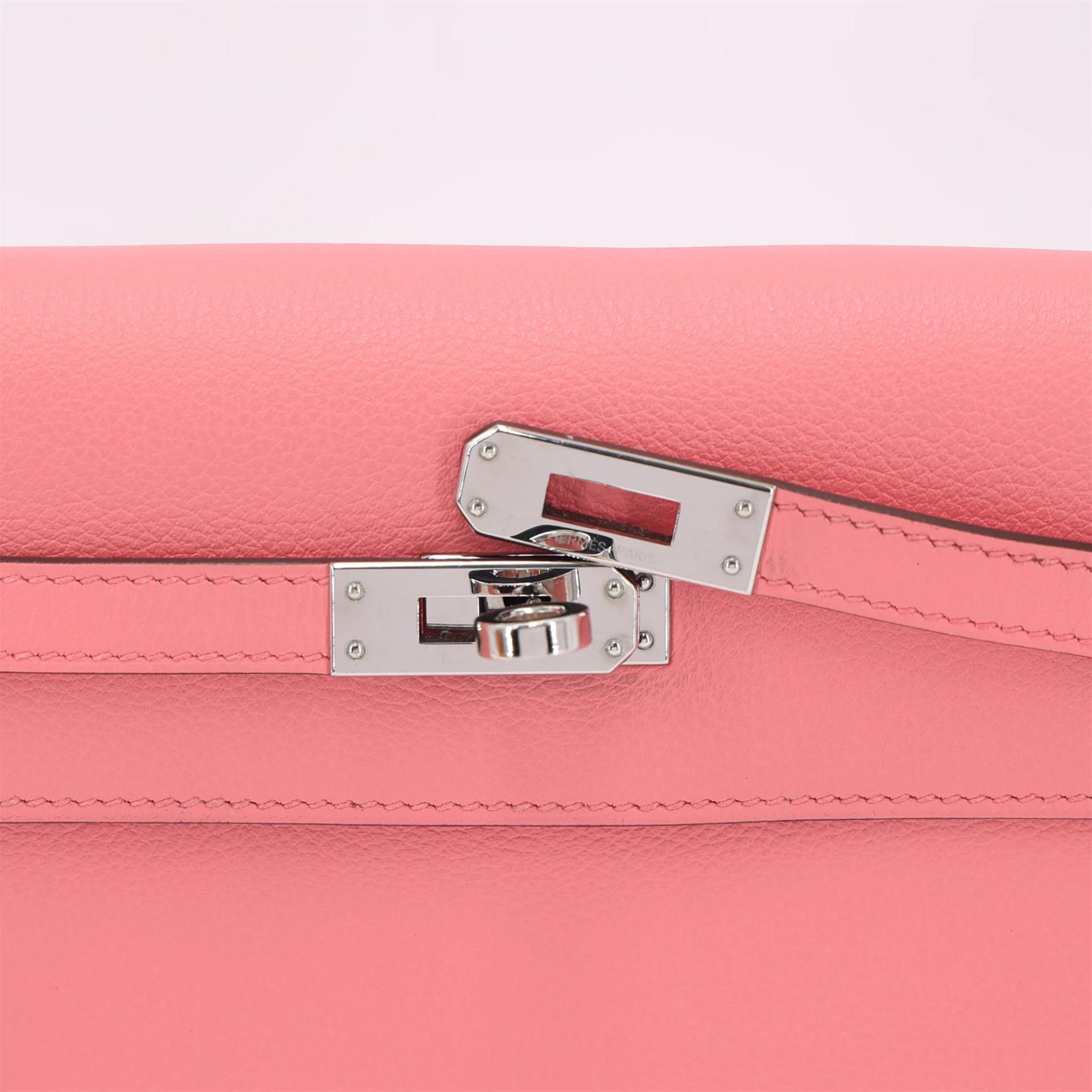 Excellent ( Rank SA ) HERMÈS Kelly Danse Verso Rose d’Ete (K4) Vert Titien (1T) Evercolor Palladium hardware B (2023) - 7