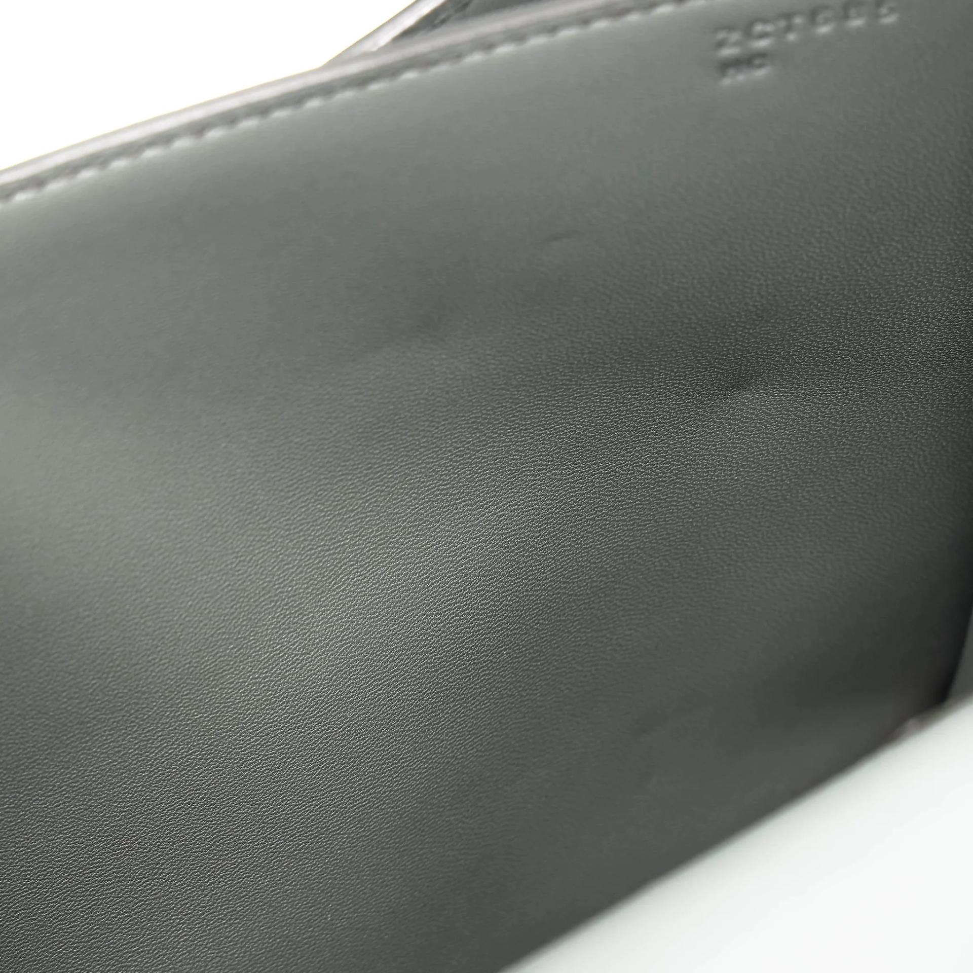 Very Good ( Rank A) HERMÈS Constance 24 Vert Amande (63) Epsom Gold hardware Z (2021) - 22