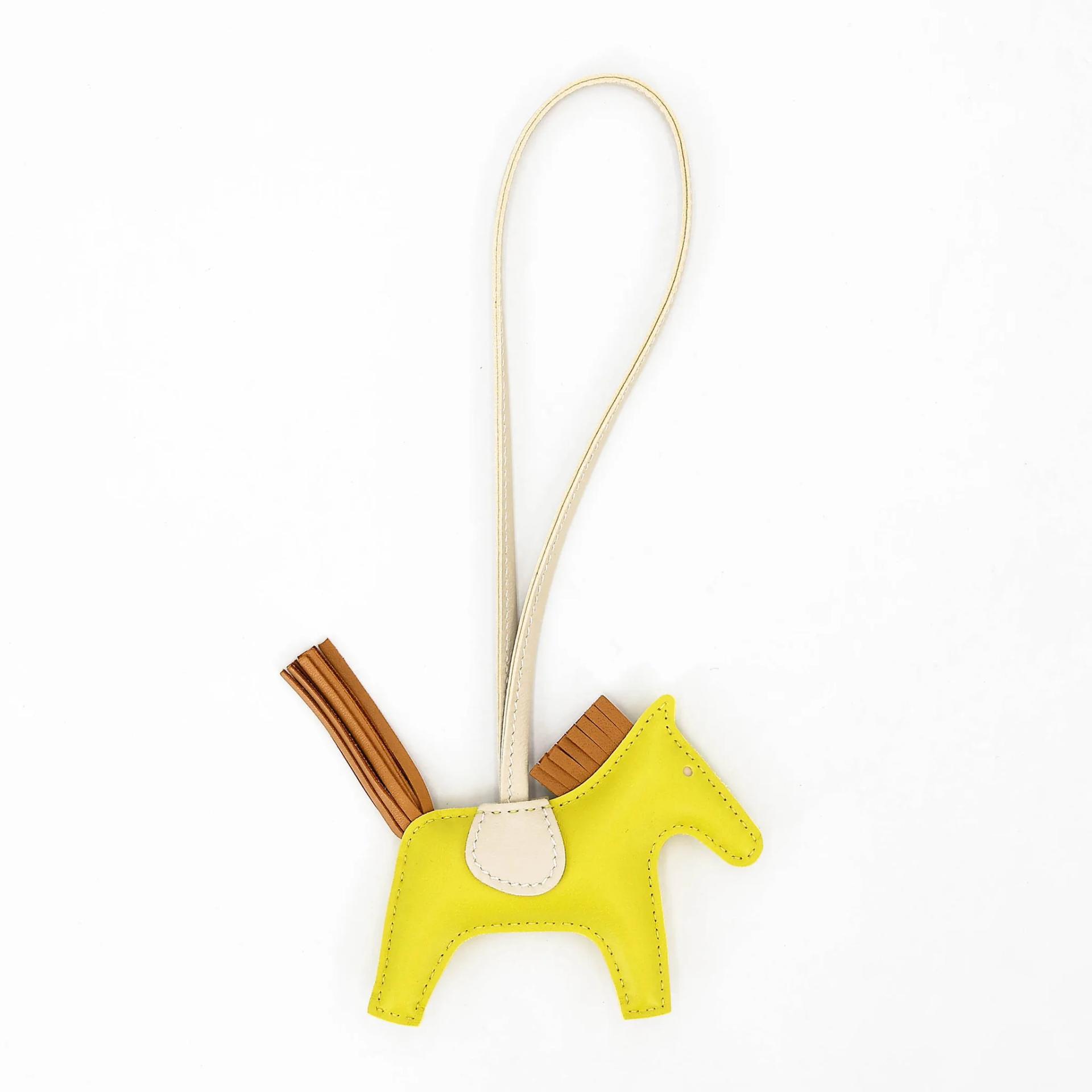 Brand New ( Rank N ) HERMÈS Rodeo PM Lime (9R) Gold (37) Craie (10) Agneau Milo B (2023) - 2