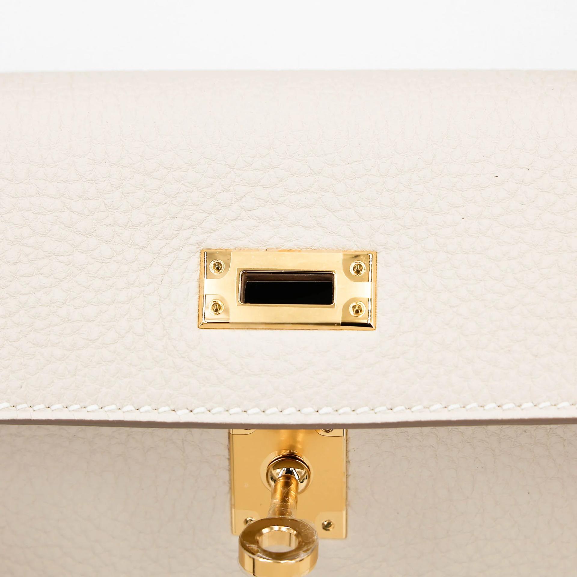 Unused ( Rank NS ) HERMÈS Kelly 25 Craie (10) Togo Gold hardware W (2024) - 10