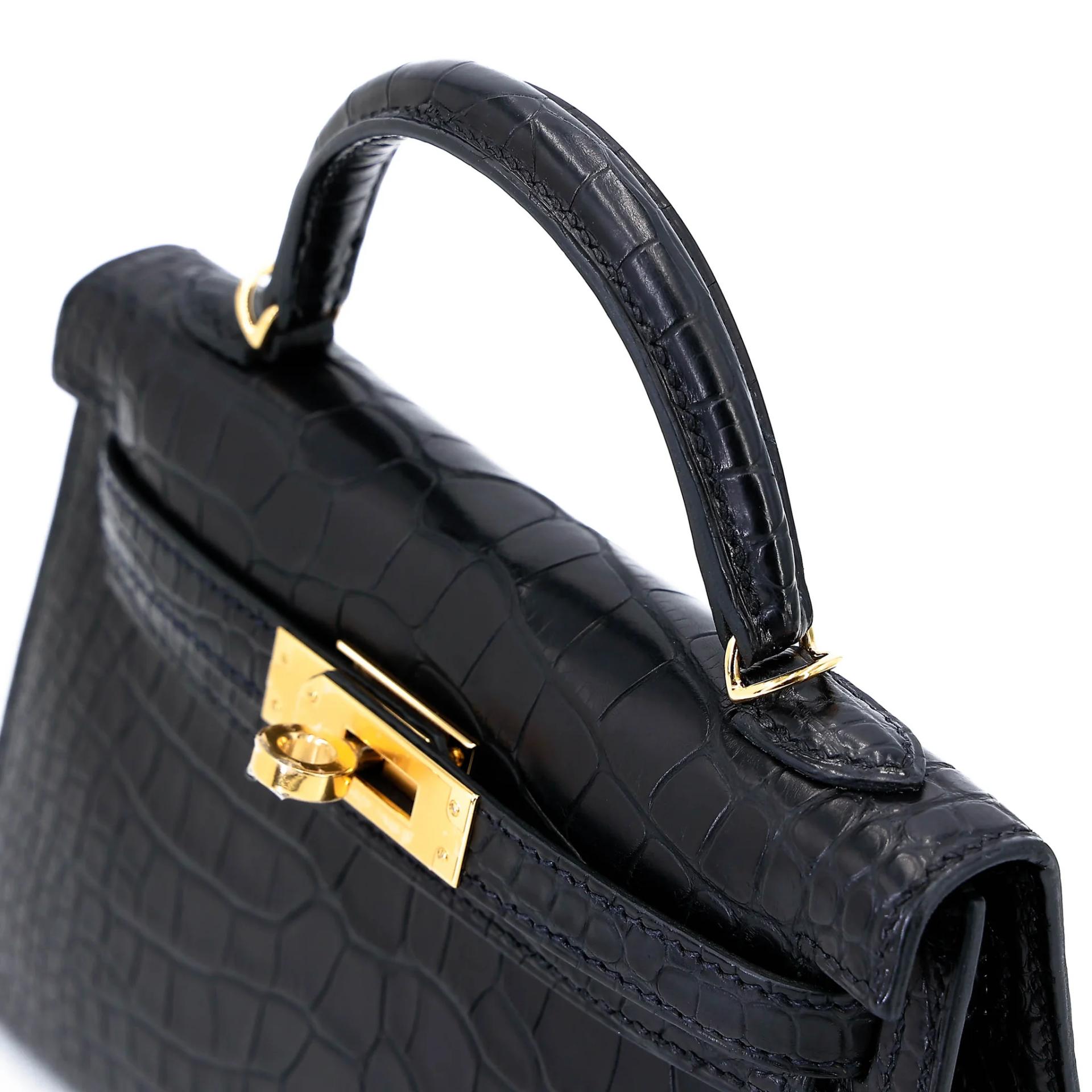 Brand New ( Rank N ) HERMÈS Mini Kelly II Noir (89) Matte Alligator Gold hardware G (2026) - 3