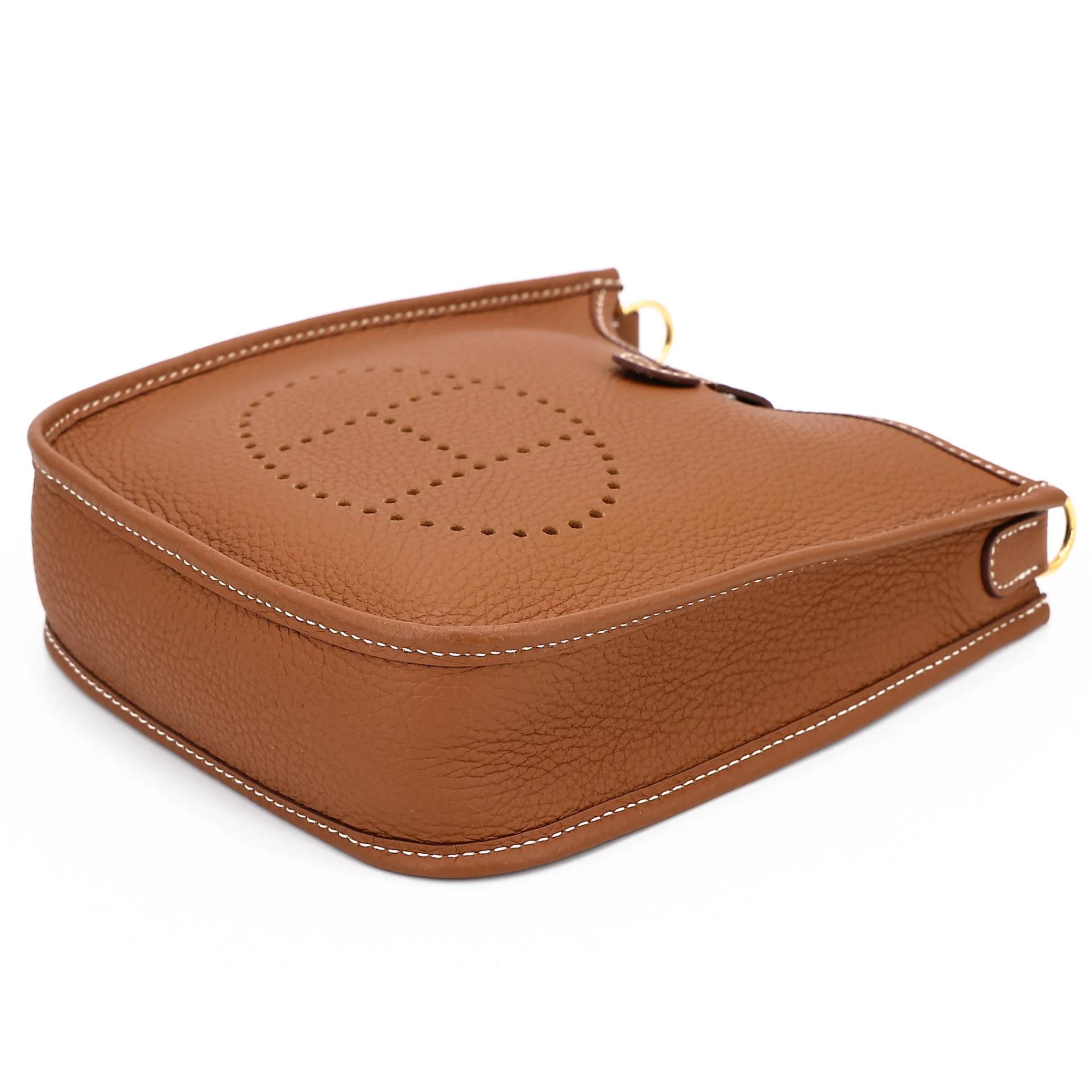 Very Good ( Rank A) HERMÈS Mini Evelyne 16 Amazone 112cm Gold (37) Clemence Gold hardware Z (2021) - 3
