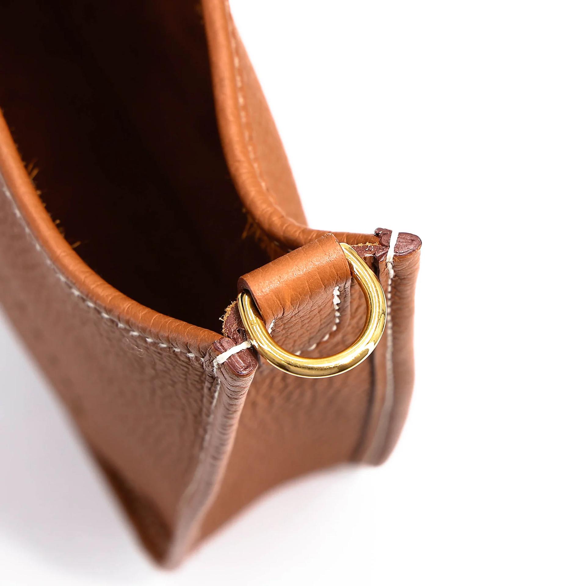 Very Good ( Rank A) HERMÈS Mini Evelyne 16 Amazone 112cm Gold (37) Clemence Gold hardware Z (2021) - 10