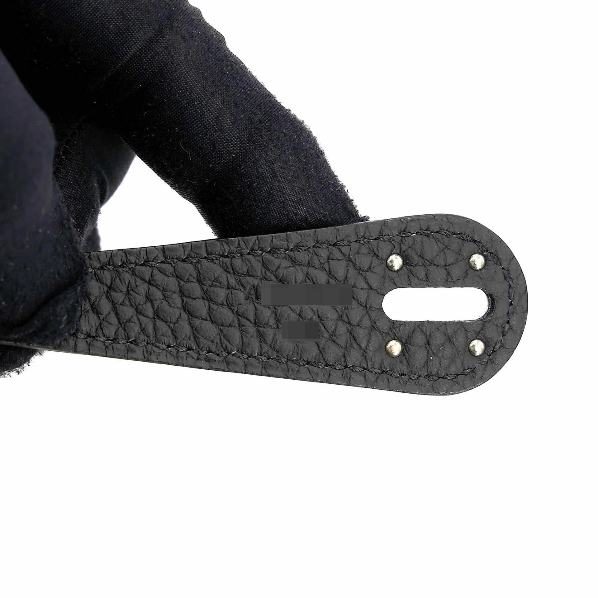 Unused ( Rank NS ) HERMÈS Lindy 26 Noir (89) Clemence Palladium hardware A (2017) - 9