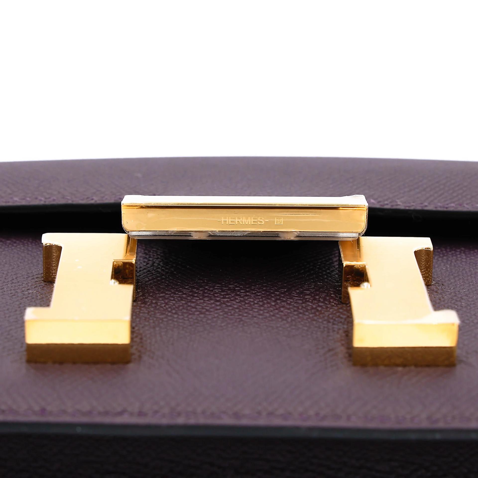 Unused ( Rank NS ) HERMÈS Constance 24 Raisin (59) Epsom Gold hardware D (2019) - 9