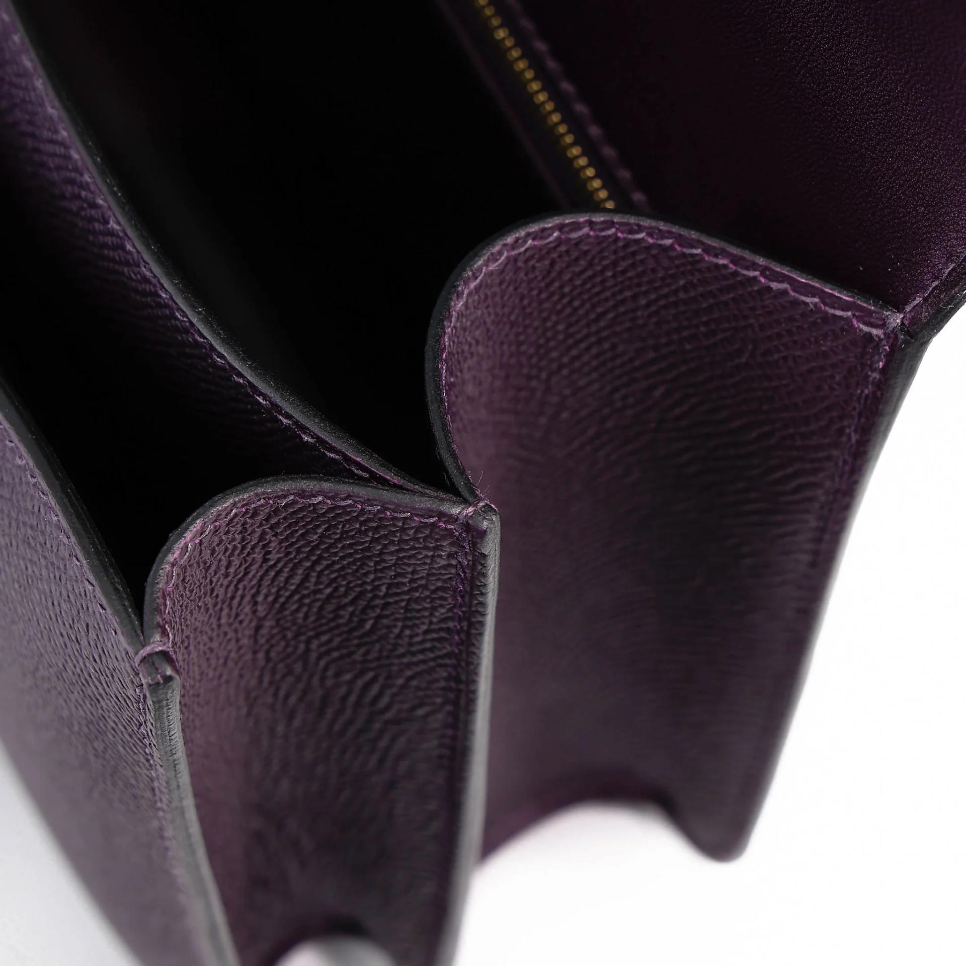 Unused ( Rank NS ) HERMÈS Constance 24 Raisin (59) Epsom Gold hardware D (2019) - 16