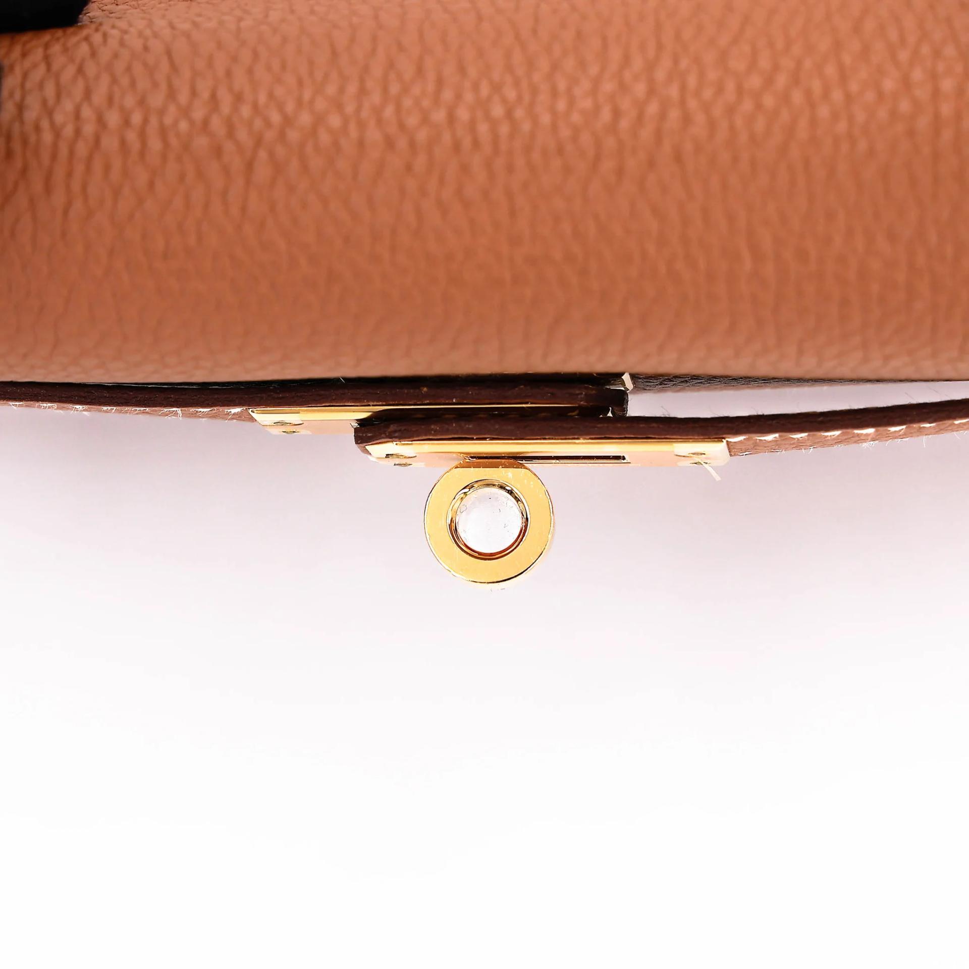 Excellent ( Rank SA ) HERMÈS Kelly 25 Gold (37) Togo Gold hardware Z (2021) - 9