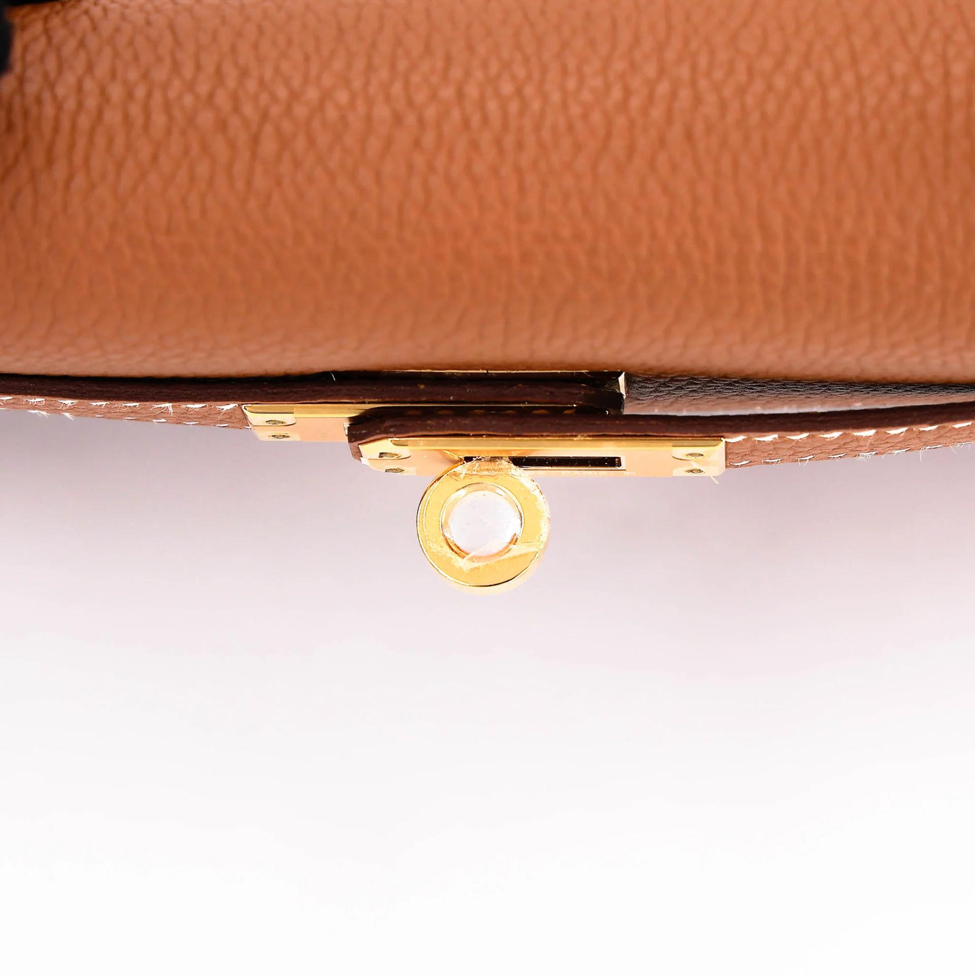 Excellent ( Rank SA ) HERMÈS Kelly 25 Gold (37) Togo Gold hardware Z (2021) - 10