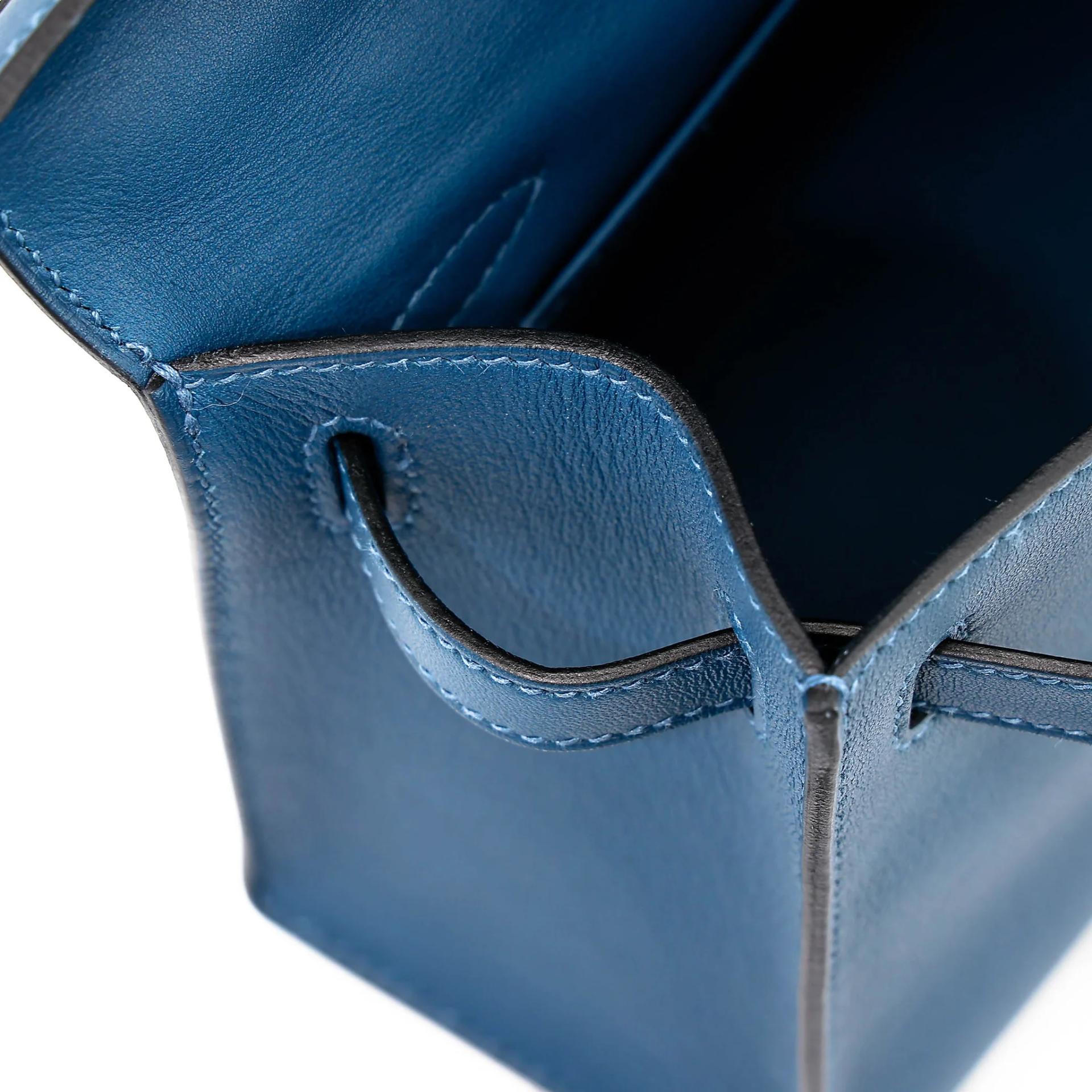 Excellent ( Rank SA ) HERMÈS Kelly Pochette Deep Blue (S4) Swift Gold hardware Y (2020) - 19