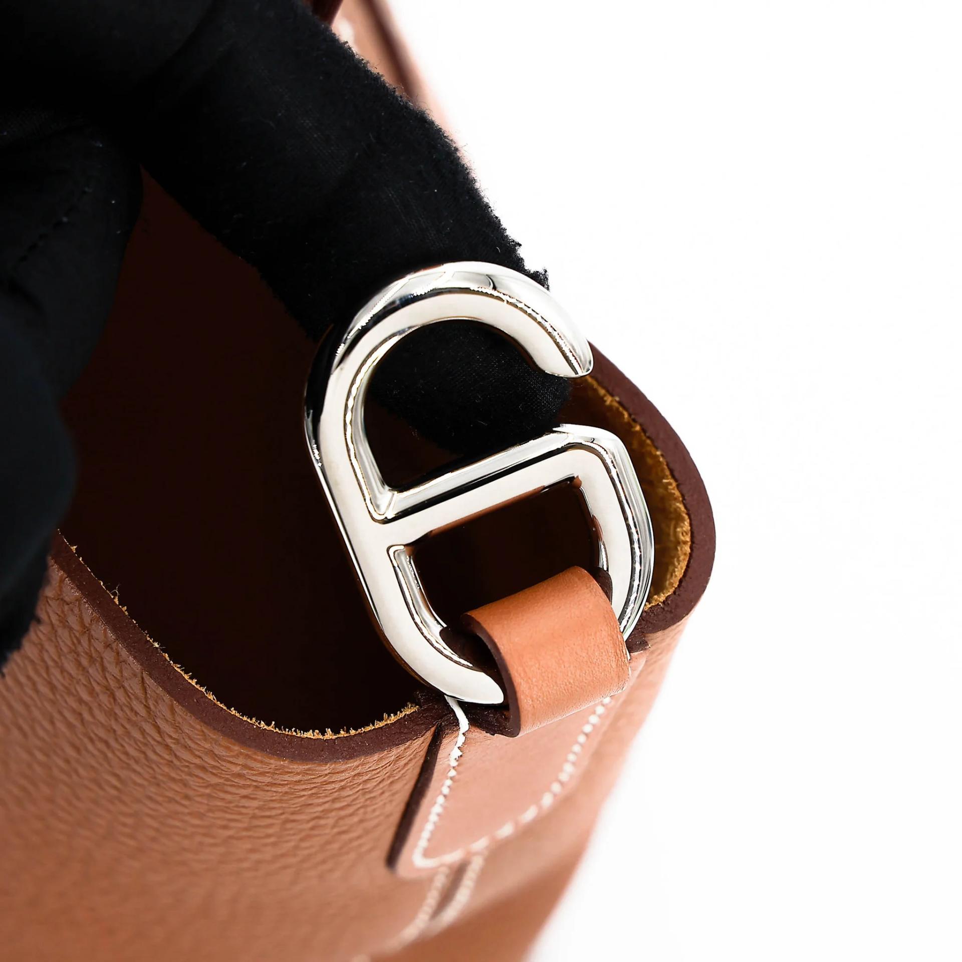 Excellent ( Rank SA ) HERMÈS In-The-Loop 18 Gold (37) Clemence Palladium hardware B (2023) - 12