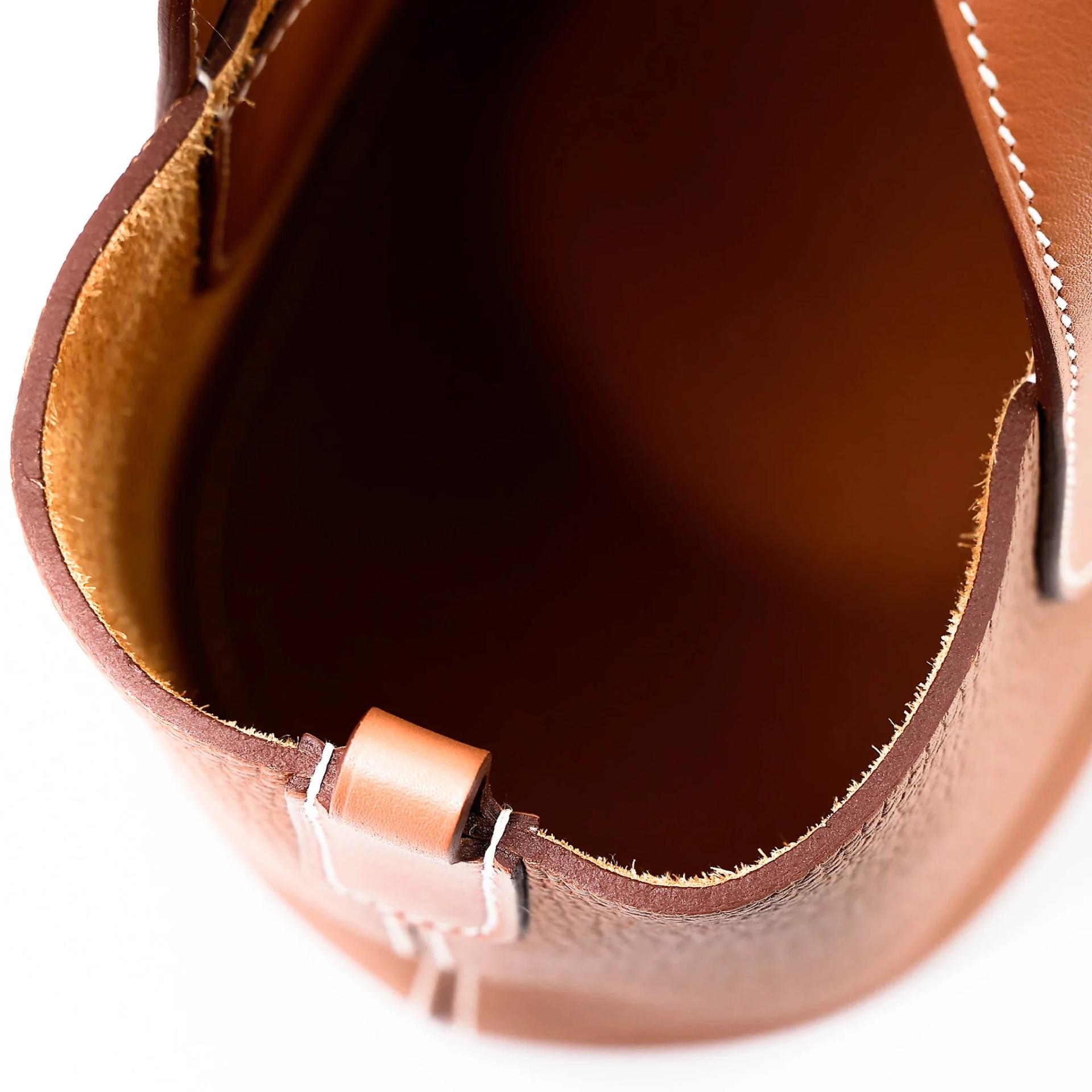Excellent ( Rank SA ) HERMÈS In-The-Loop 18 Gold (37) Clemence Palladium hardware B (2023) - 15
