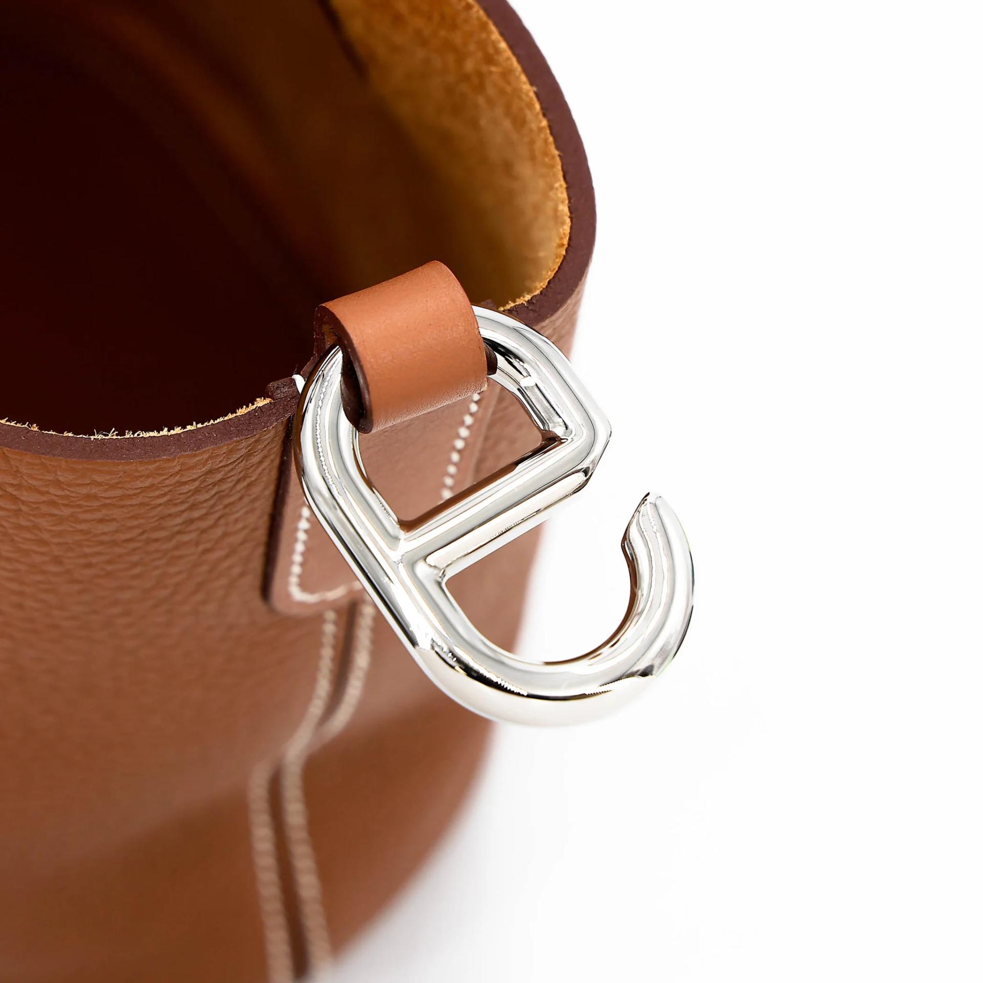 Excellent ( Rank SA ) HERMÈS In-The-Loop 18 Gold (37) Clemence Palladium hardware B (2023) - 11