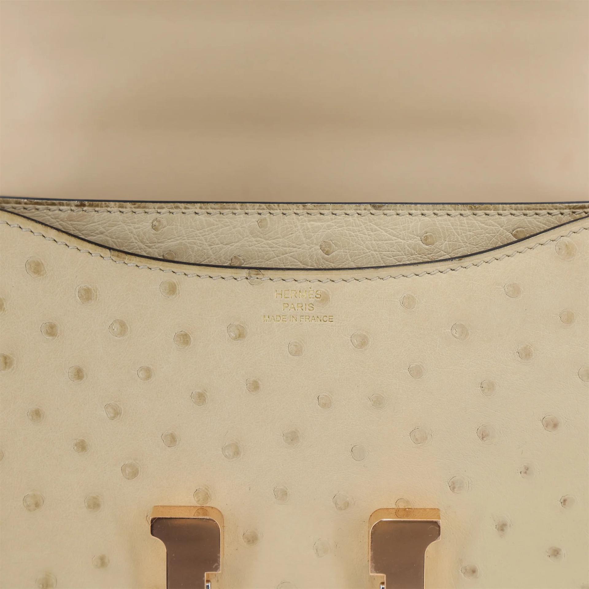 Very Good ( Rank A) HERMÈS Constance Mini Parchemin (3C) Ostrich Rose Gold hardware Y (2020) - 9