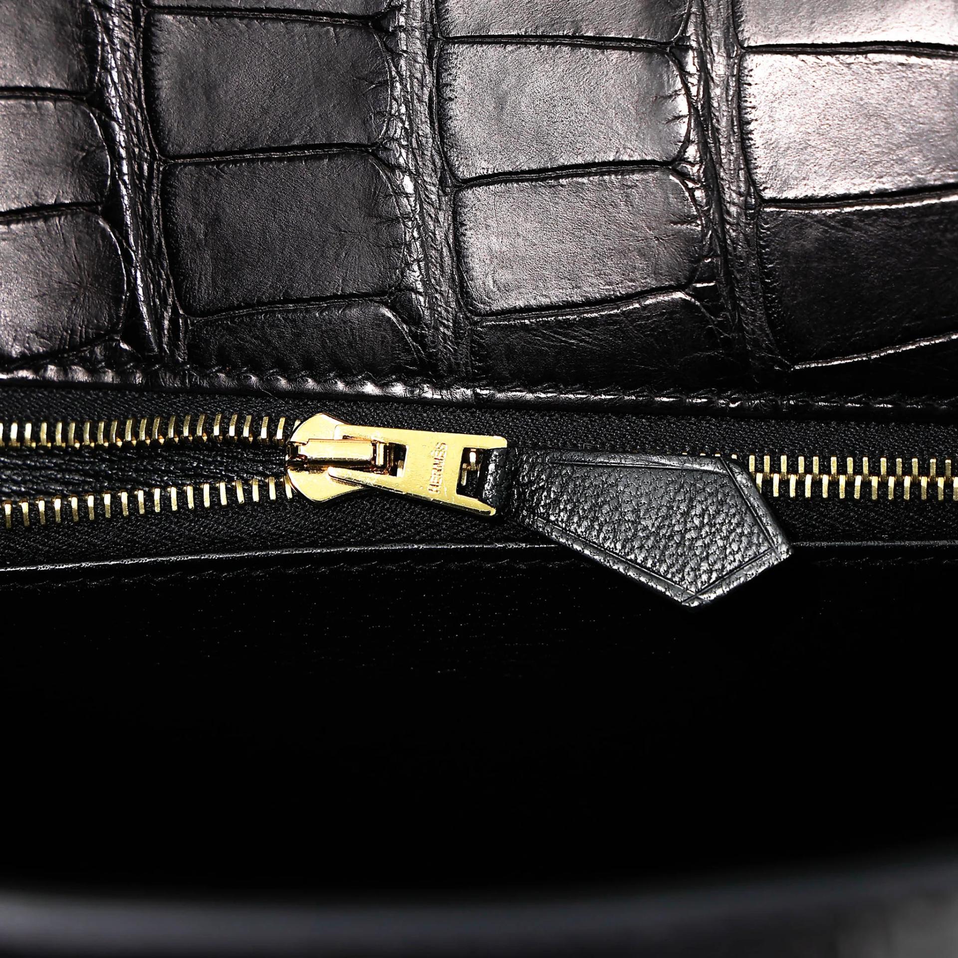 Very Good ( Rank A) HERMÈS Kelly 28 Noir (89) Matte Alligator Gold hardware D (2019) - 19