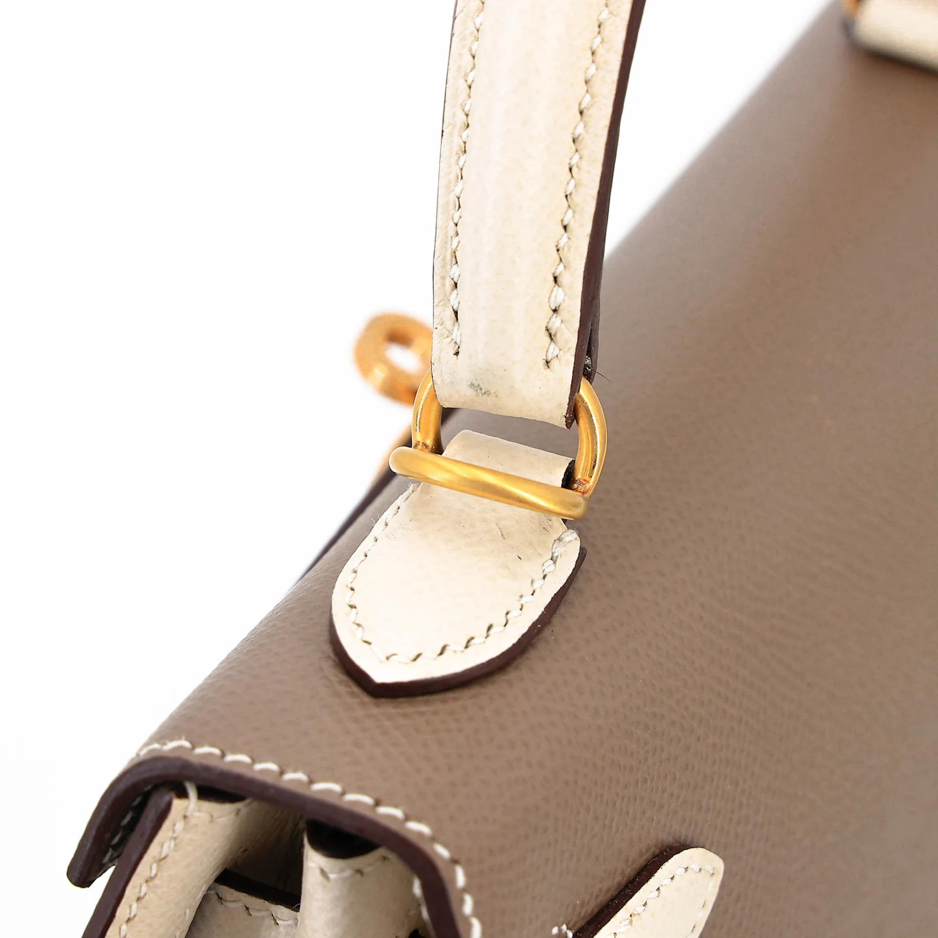 Very Good ( Rank A) HERMÈS Special Order Kelly 25 Sellier HSS Etoupe (18) Craie (10) Epsom Brushed Gold hardware D (2019) - 4