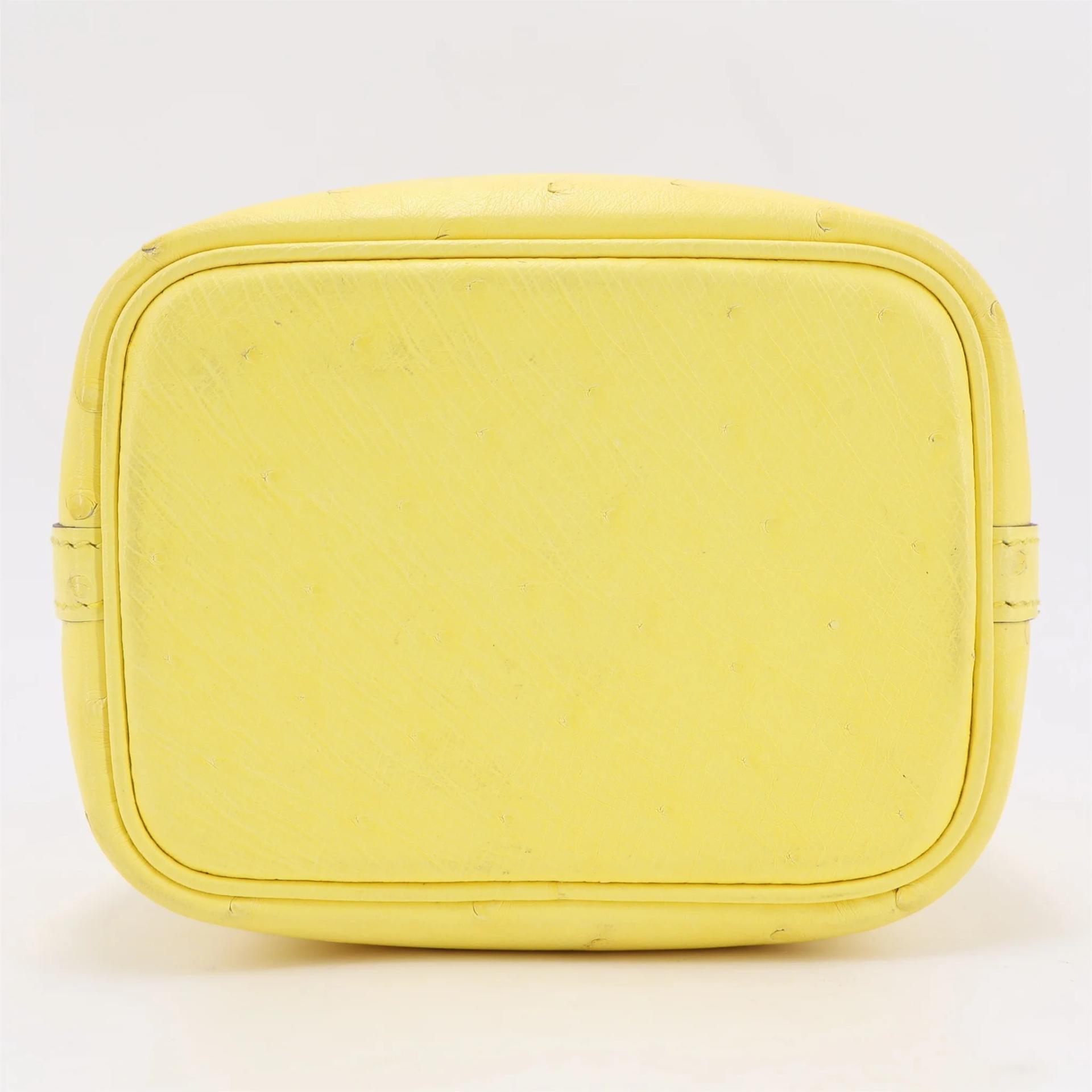 Very Good ( Rank A) HERMÈS Picotin Lock Micro 14 Jaune Citron (9N) Ostrich Palladium hardware W (2024) - 6