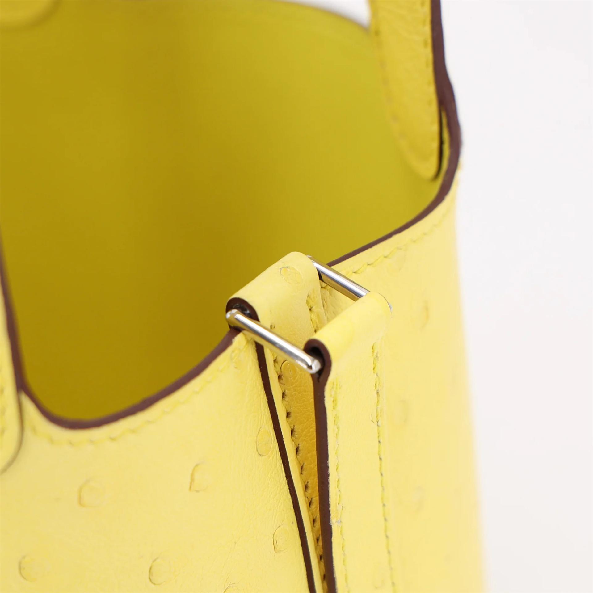 Very Good ( Rank A) HERMÈS Picotin Lock Micro 14 Jaune Citron (9N) Ostrich Palladium hardware W (2024) - 12