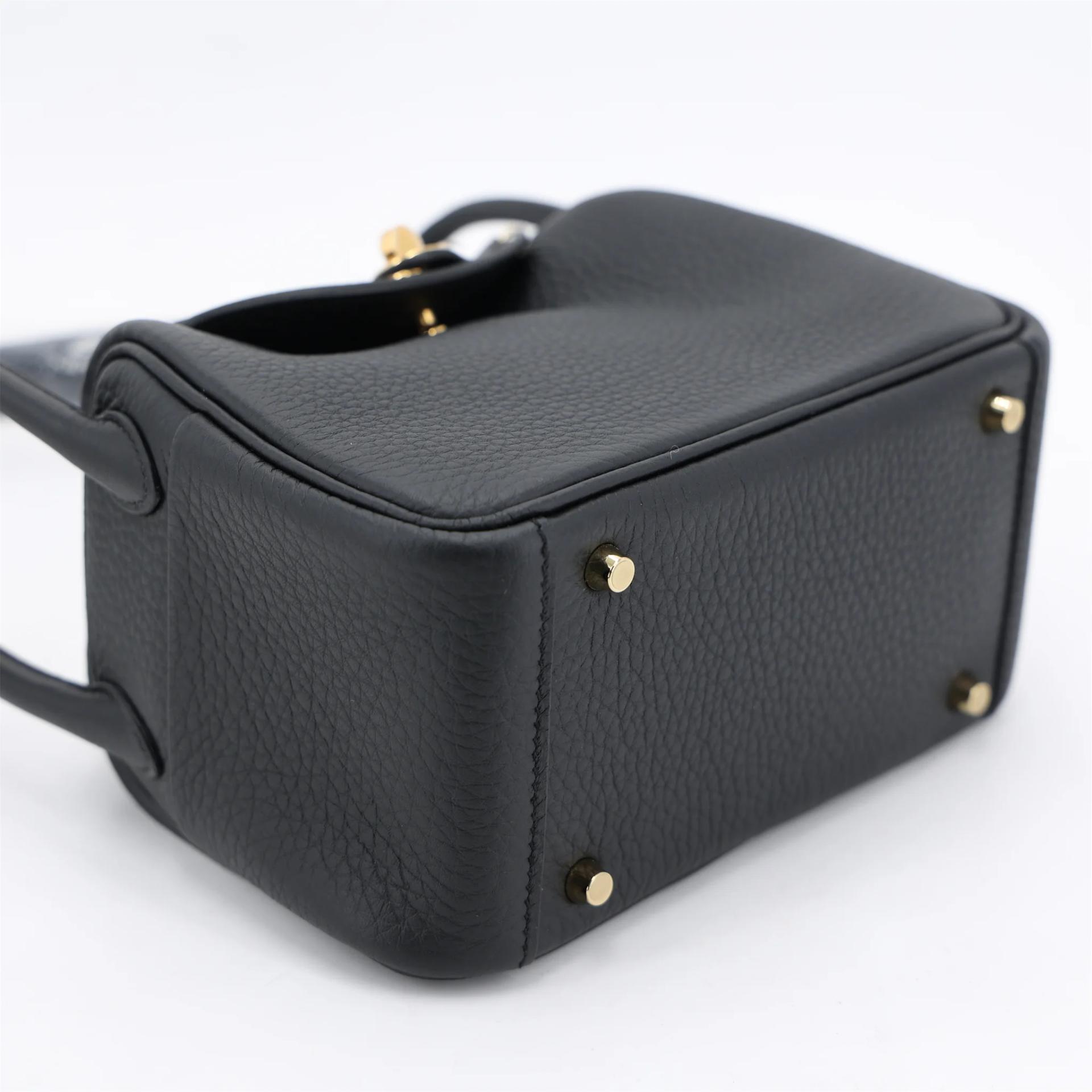 Unused ( Rank NS ) HERMÈS Mini Lindy Black Clemence Gold hardware W (2024) - 4