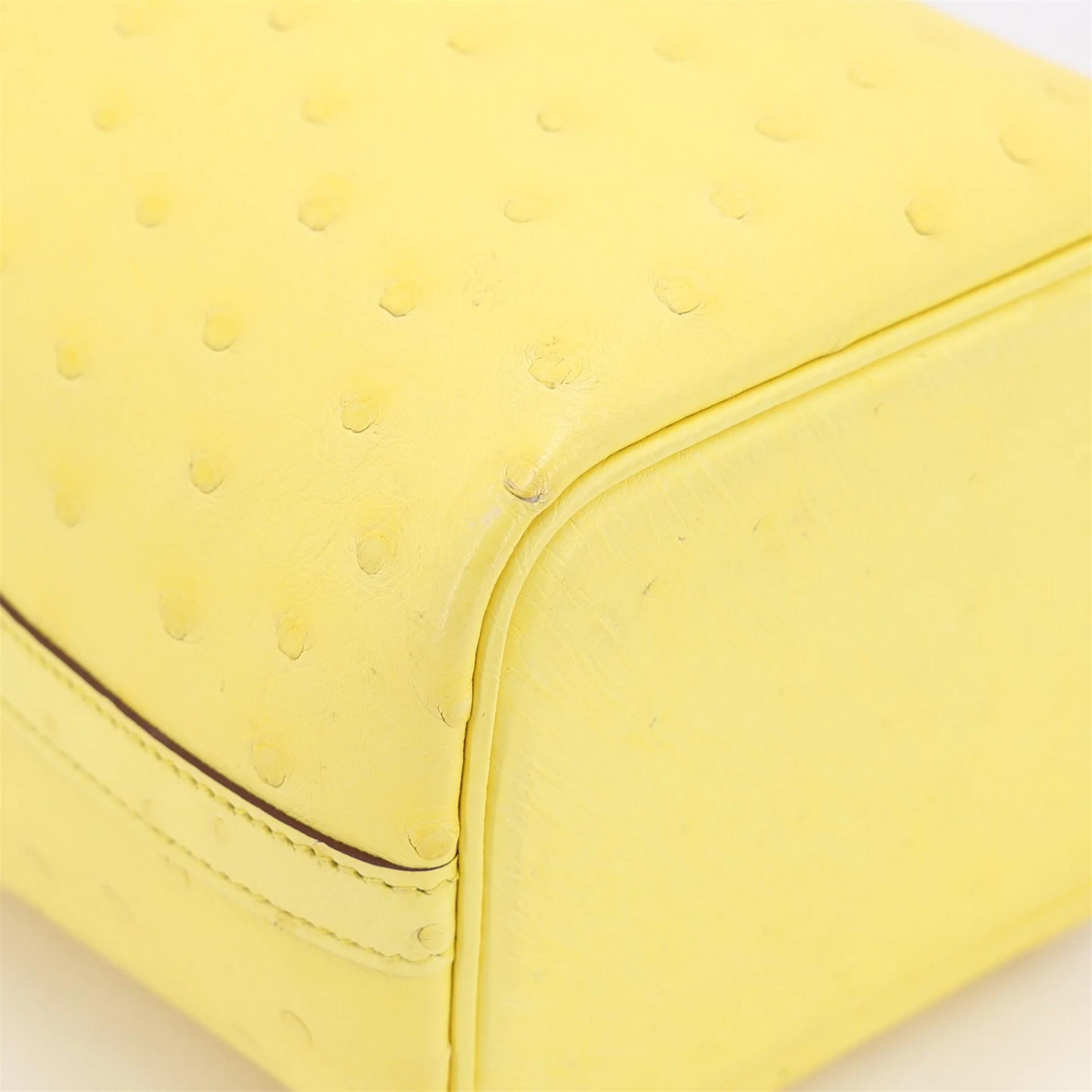Very Good ( Rank A) HERMÈS Picotin Lock Micro 14 Jaune Citron (9N) Ostrich Palladium hardware W (2024) - 7