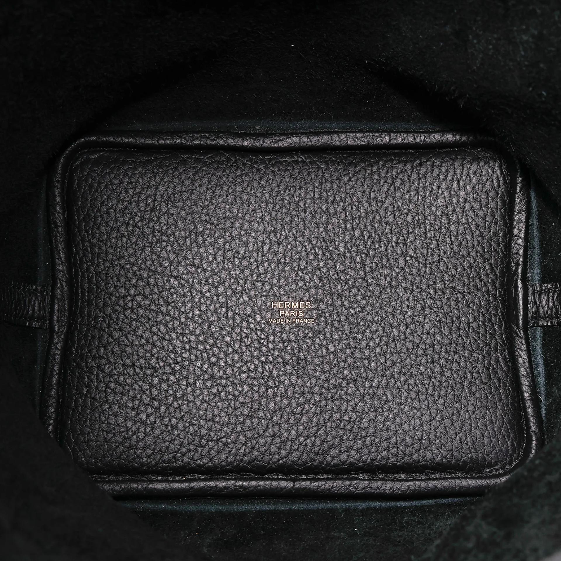 Excellent ( Rank SA ) HERMÈS Picotin Lock PM Noir (89) Clemence Gold hardware B (2023) - 14