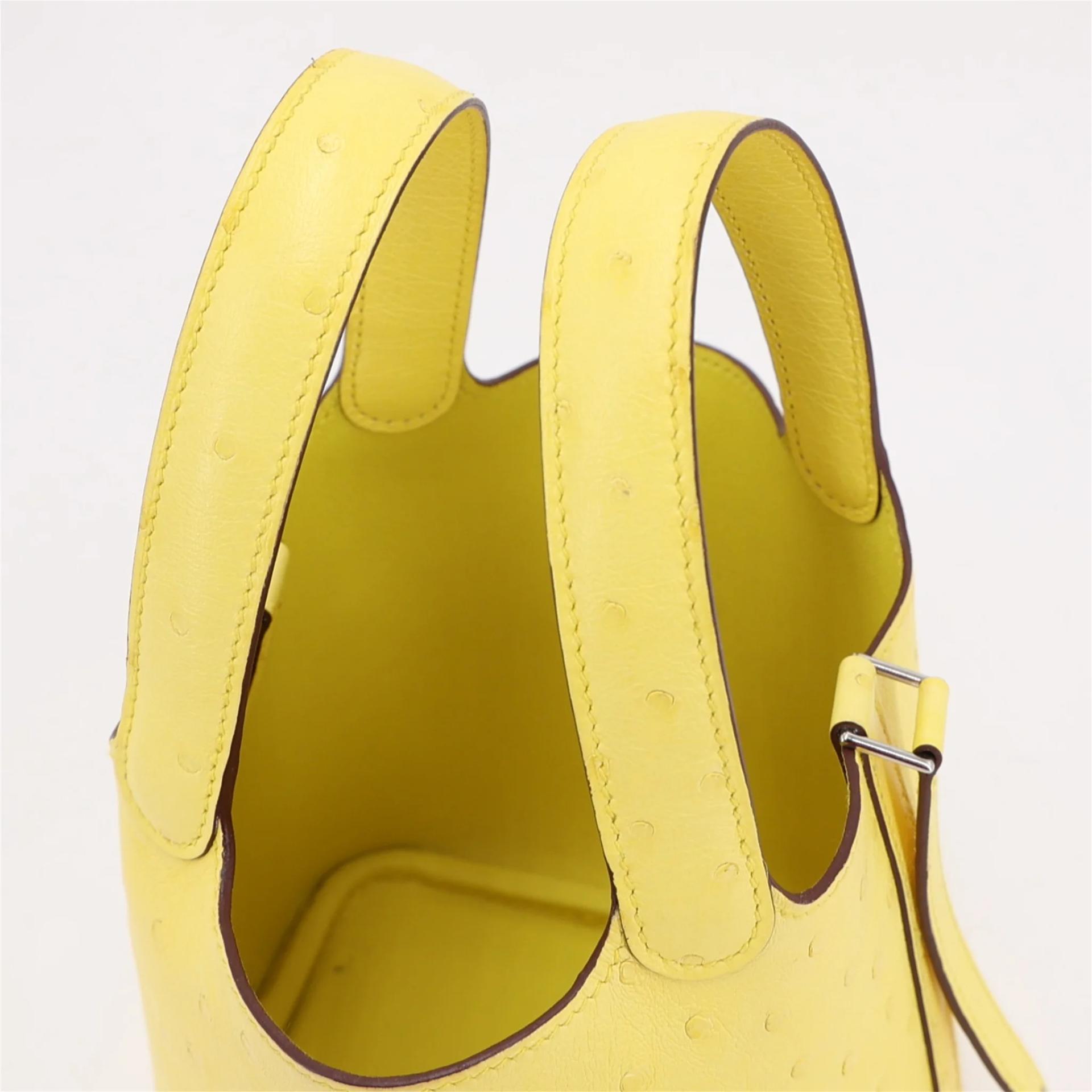 Very Good ( Rank A) HERMÈS Picotin Lock Micro 14 Jaune Citron (9N) Ostrich Palladium hardware W (2024) - 5