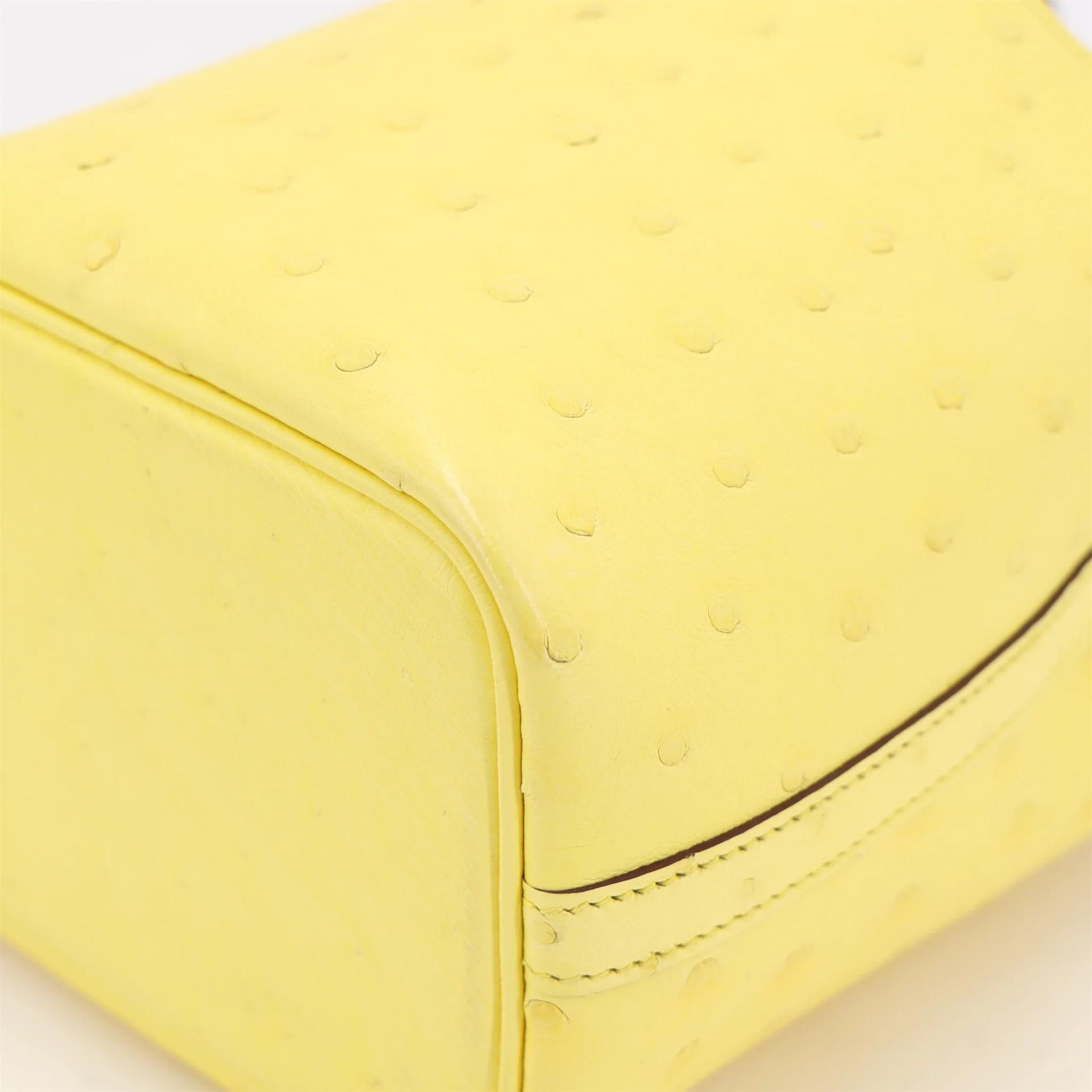 Very Good ( Rank A) HERMÈS Picotin Lock Micro 14 Jaune Citron (9N) Ostrich Palladium hardware W (2024) - 10