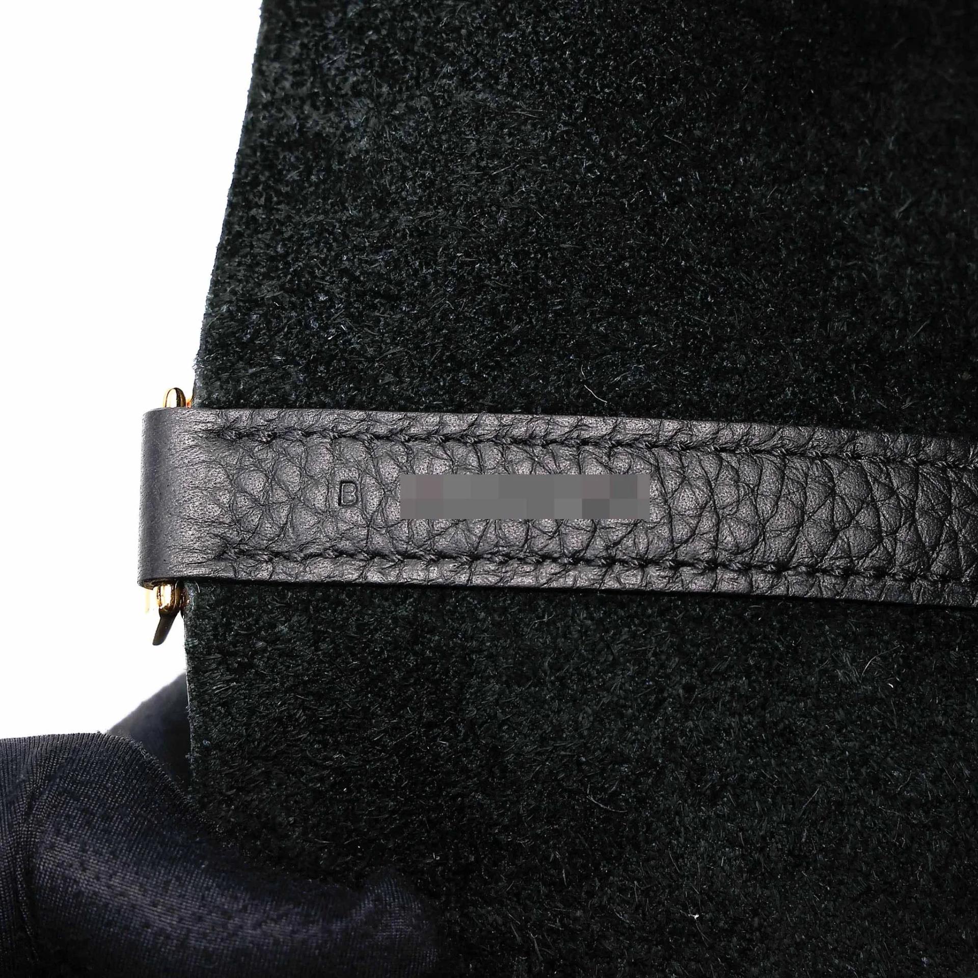 Excellent ( Rank SA ) HERMÈS Picotin Lock PM Noir (89) Clemence Gold hardware B (2023) - 11