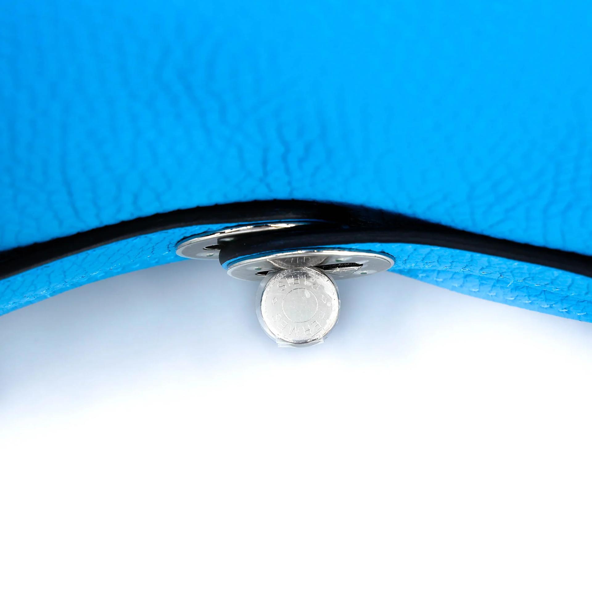 Excellent ( Rank SA ) HERMÈS Lindy 26 Bleu Frida (0F) Clemence Palladium hardware Z (2021) - 12