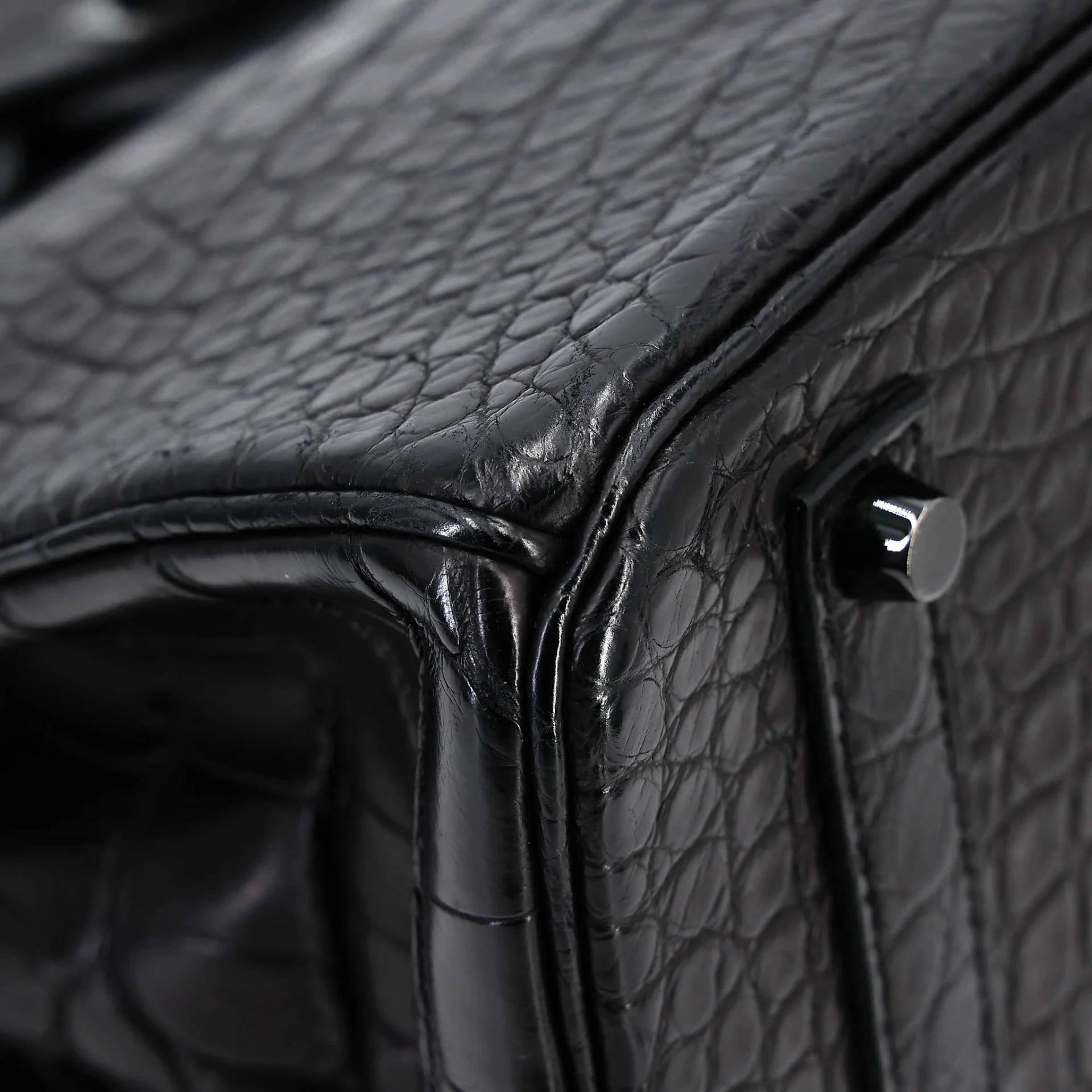 Very Good ( Rank A) HERMÈS Limited Edition Birkin 35 So Black Noir (89) Matte Alligator Black hardware Square O (2011) - 9