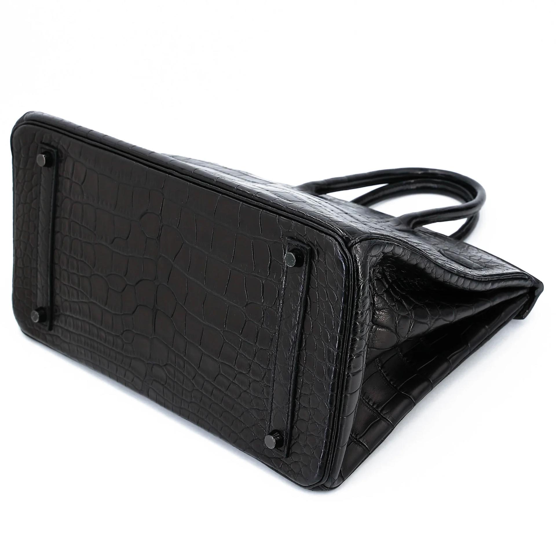 Very Good ( Rank A) HERMÈS Limited Edition Birkin 35 So Black Noir (89) Matte Alligator Black hardware Square O (2011) - 6