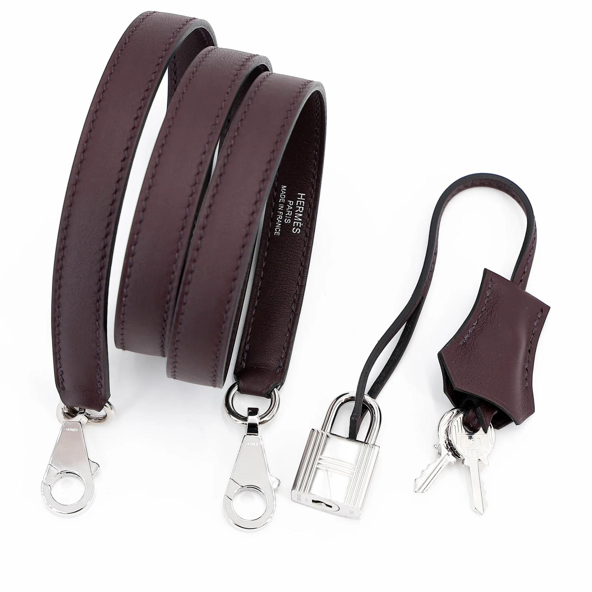 Excellent ( Rank SA ) HERMÈS Limited Edition Kelly 28 Sellier Rouge Sellier (0G) Toile Quadrille canvas Swift Palladium hardware U (2022) - 22
