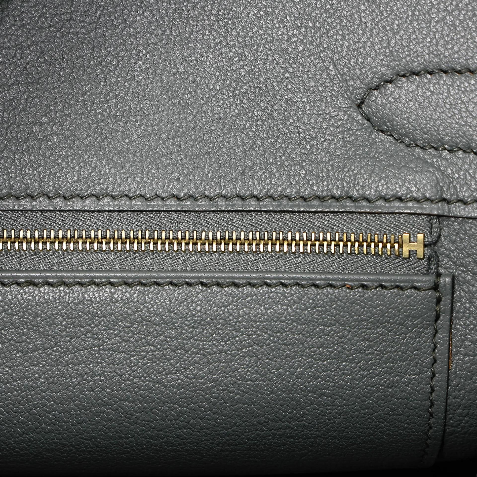 Very Good ( Rank A) HERMÈS Birkin 30 Vert Amande (63) Togo Gold hardware D (2019) - 16