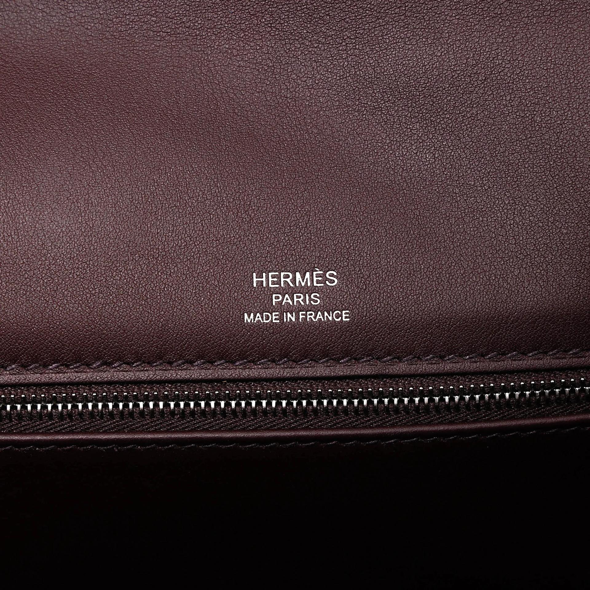 Excellent ( Rank SA ) HERMÈS Limited Edition Kelly 28 Sellier Rouge Sellier (0G) Toile Quadrille canvas Swift Palladium hardware U (2022) - 15