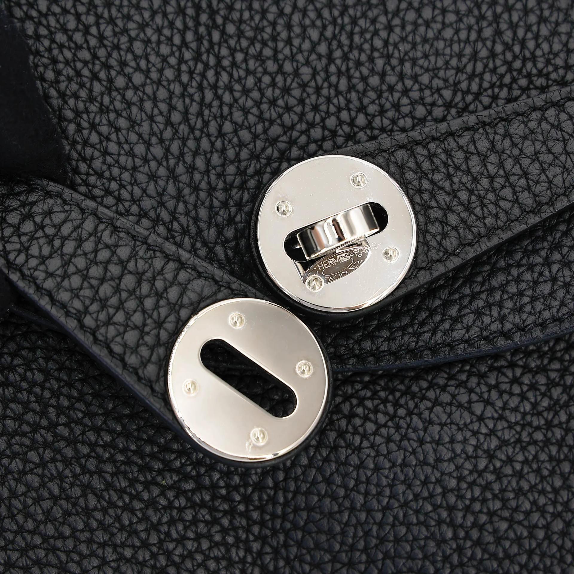 Excellent ( Rank SA ) HERMÈS Lindy 26 Noir (89) Clemence Palladium hardware Z (2021) - 11