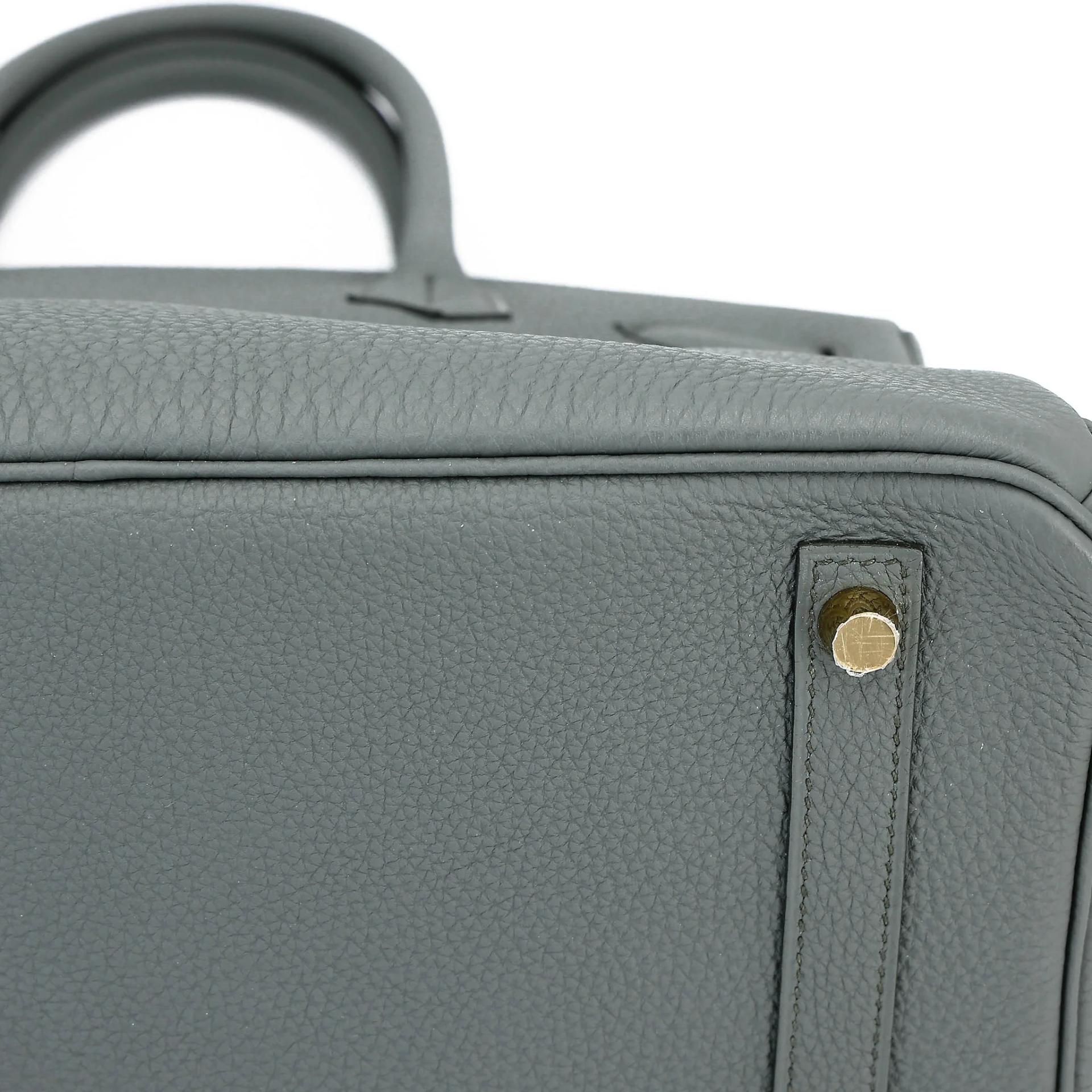 Very Good ( Rank A) HERMÈS Birkin 30 Vert Amande (63) Togo Gold hardware D (2019) - 8