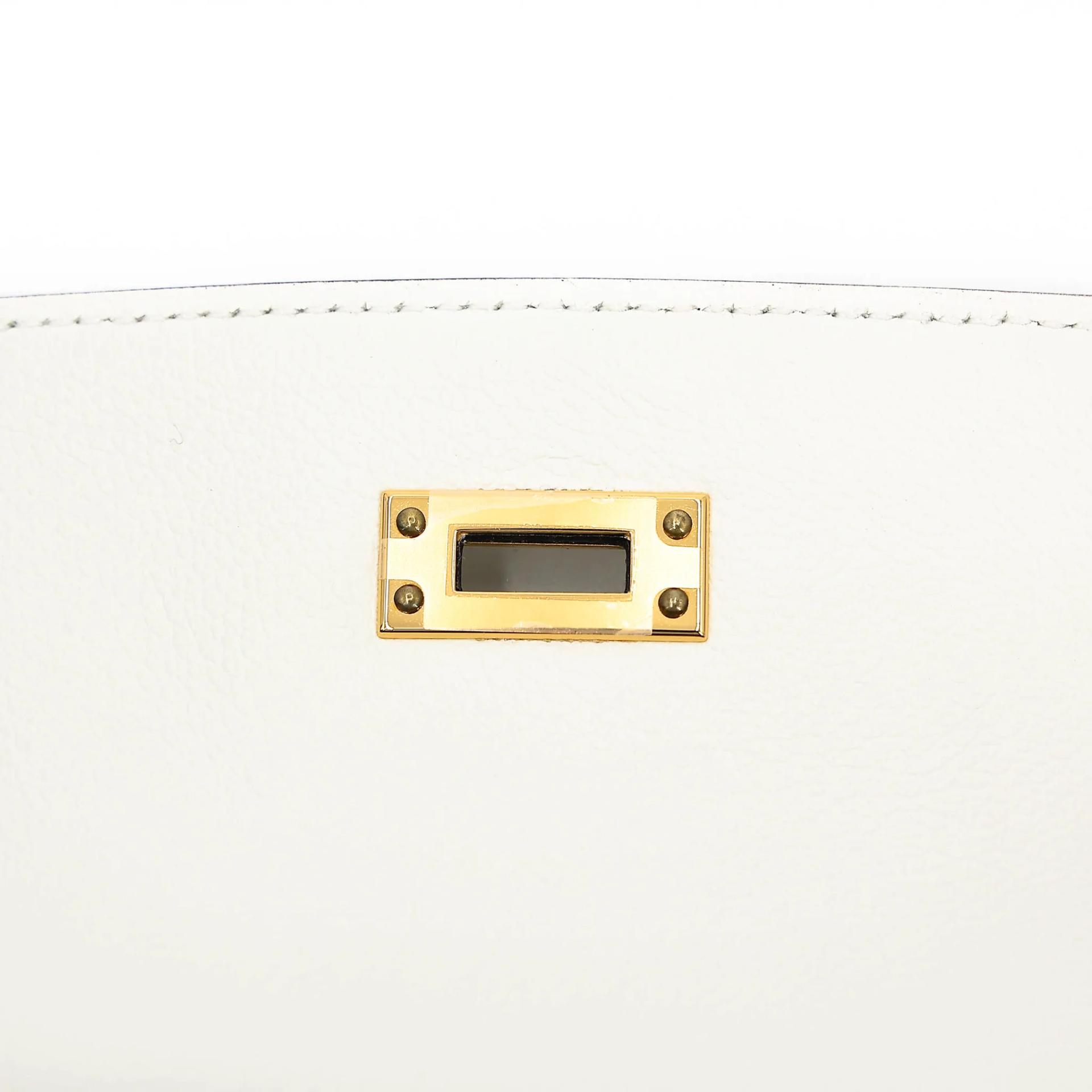 Excellent ( Rank SA ) HERMÈS Kelly Danse Verso White (01) Kraft (2H) Evercolor Gold hardware W (2024) - 15