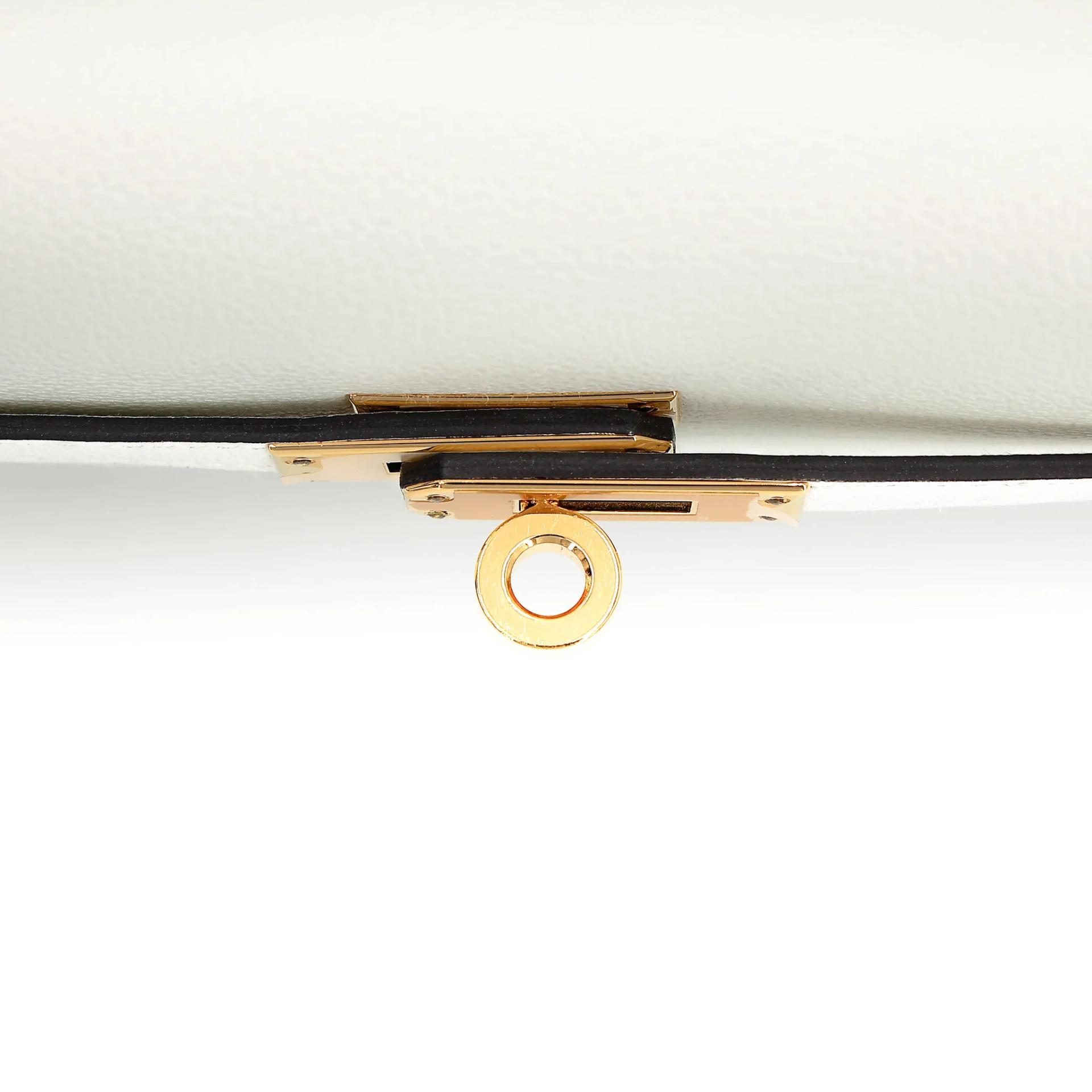 Excellent ( Rank SA ) HERMÈS Kelly Danse Verso White (01) Kraft (2H) Evercolor Gold hardware W (2024) - 12