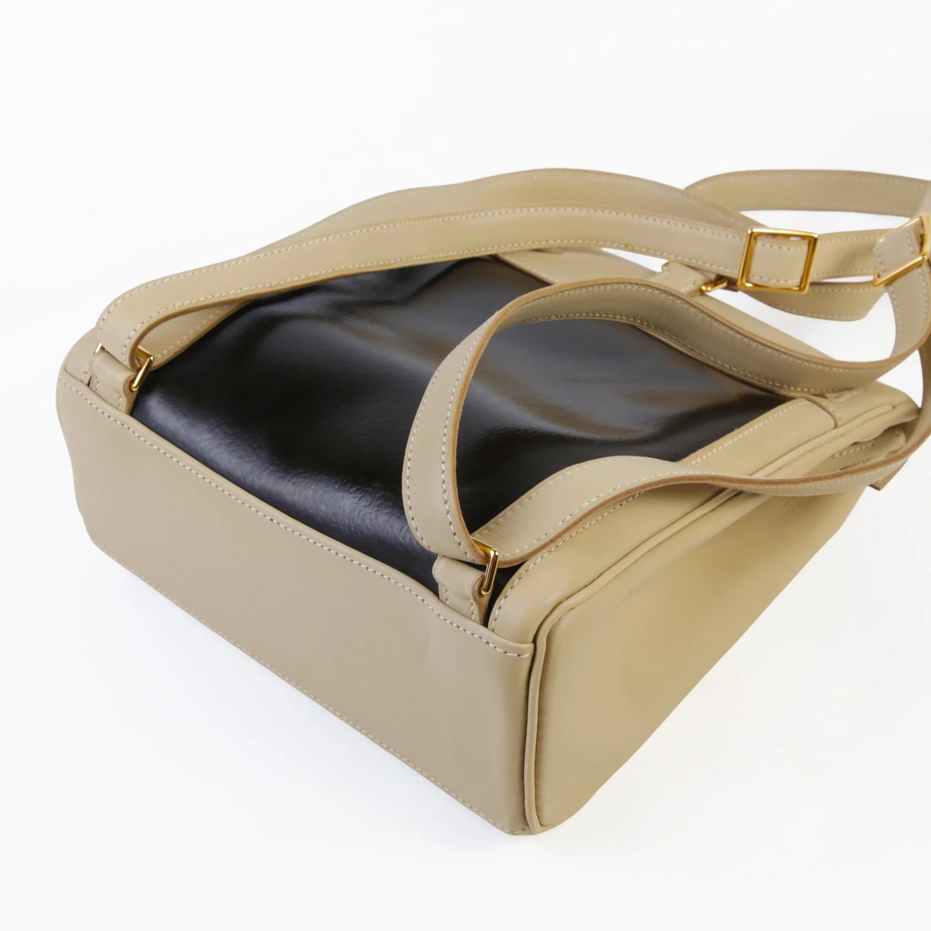 Very Good ( Rank A) HERMÈS Kelly Ado PM Beige Box-calf Amazonia Gold hardware Square E (2001) - 7
