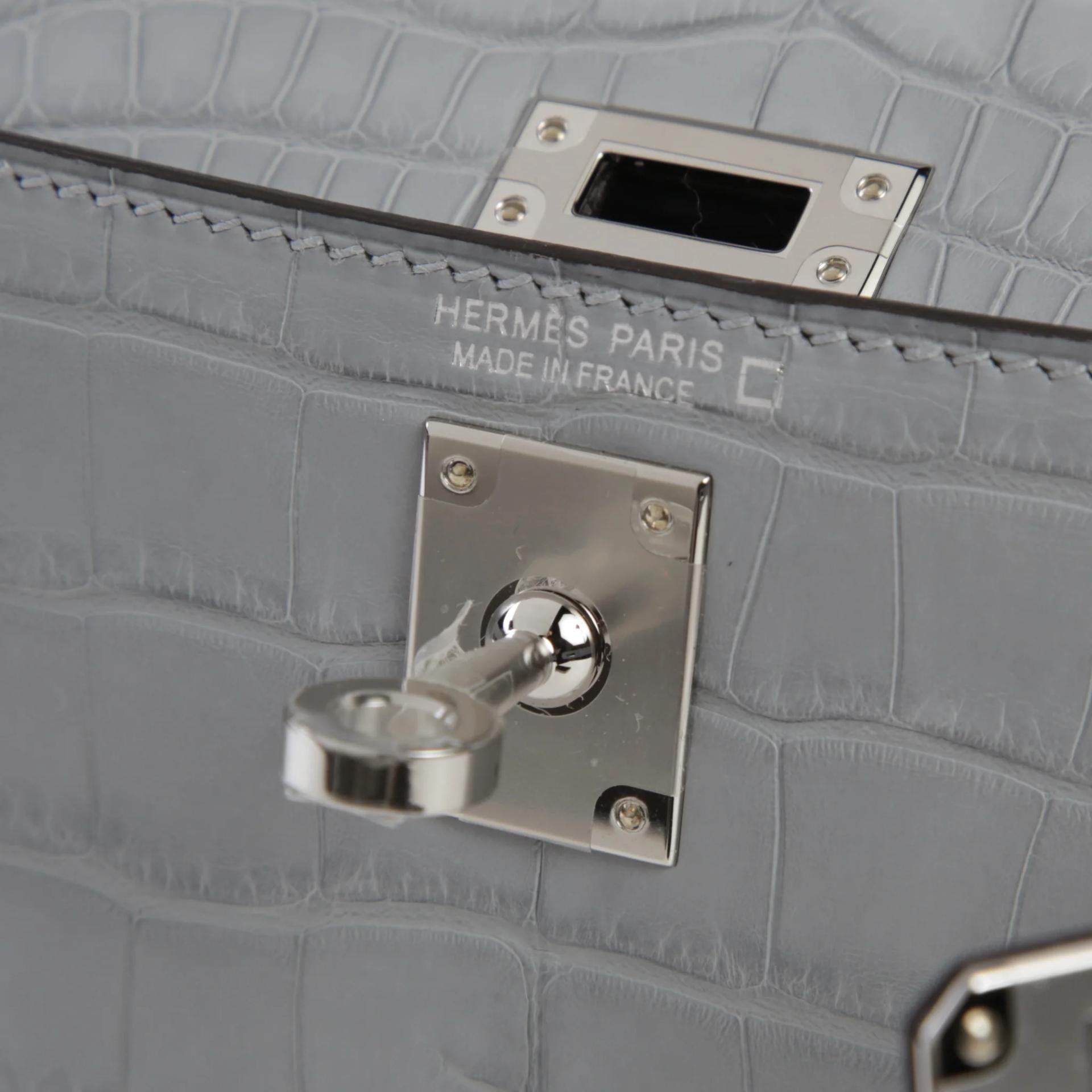 Brand New ( Rank N ) HERMÈS Mini Kelly II Gris Pantin (P0) Matte Alligator Palladium hardware G (2026) - 9