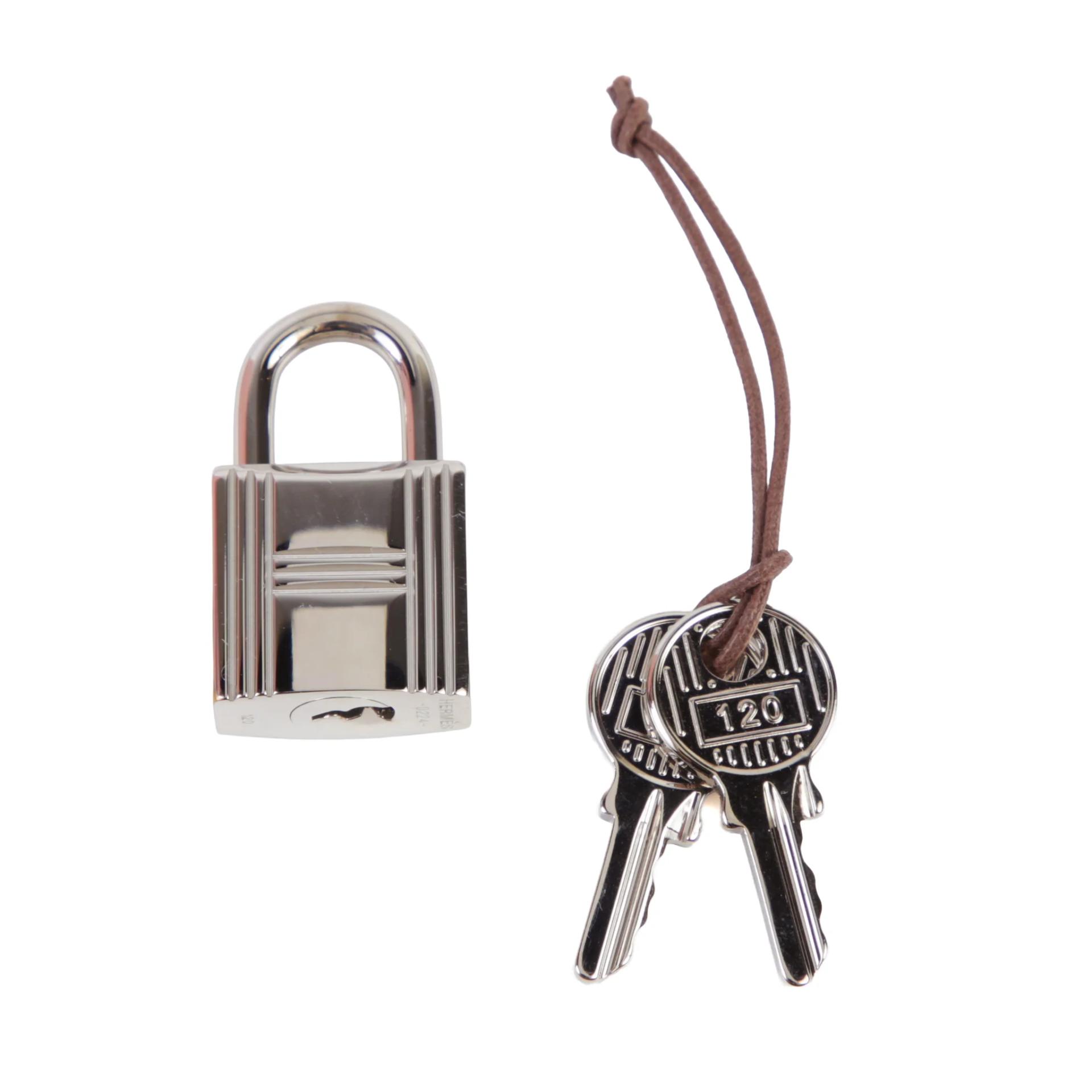Very Good ( Rank A) HERMÈS Picotin Lock PM Rose Sakura (3Q) Clemence Palladium hardware W (2024) - 12