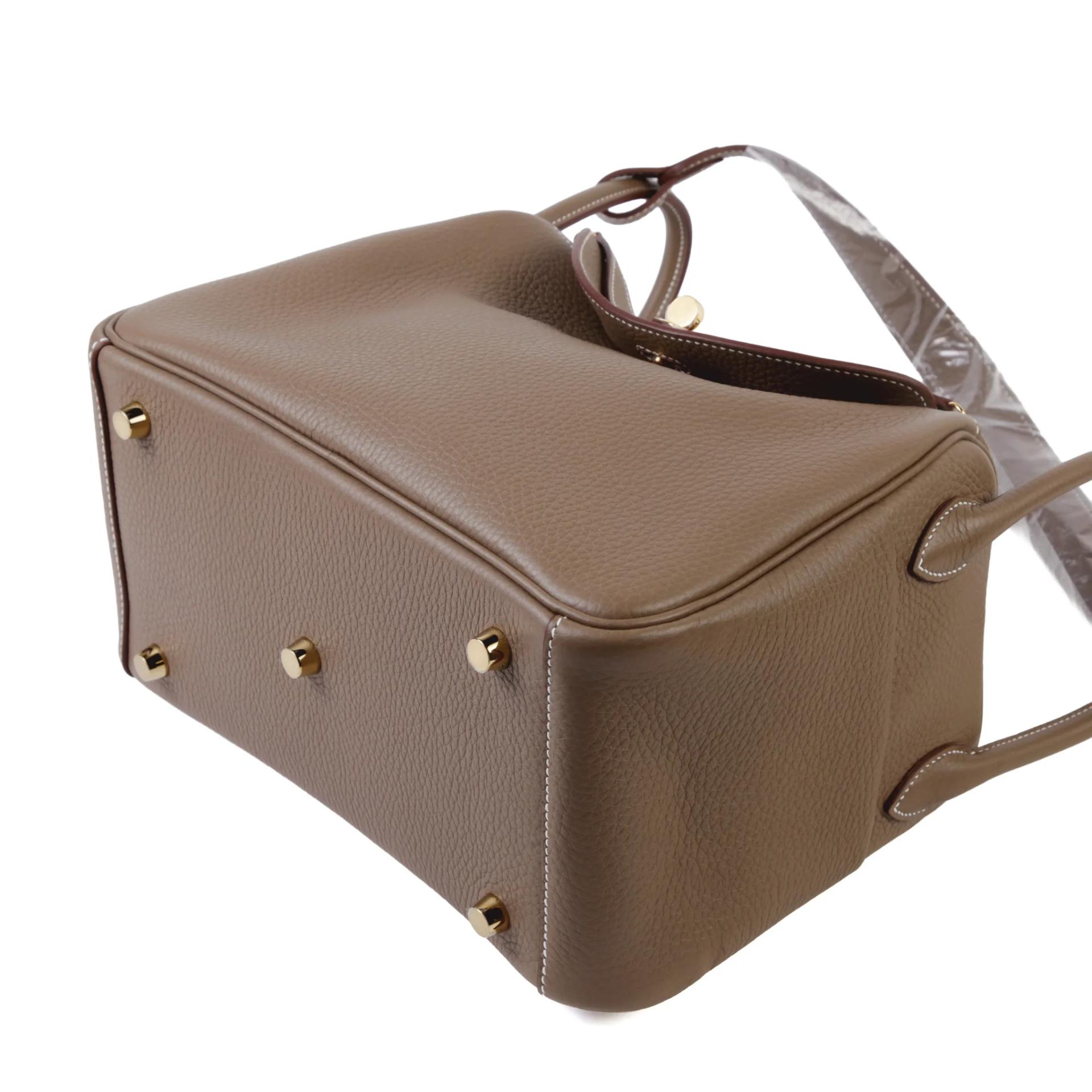 Brand New ( Rank N ) HERMÈS Lindy 26 Etoupe (18) Clemence Gold hardware G (2026) - 5