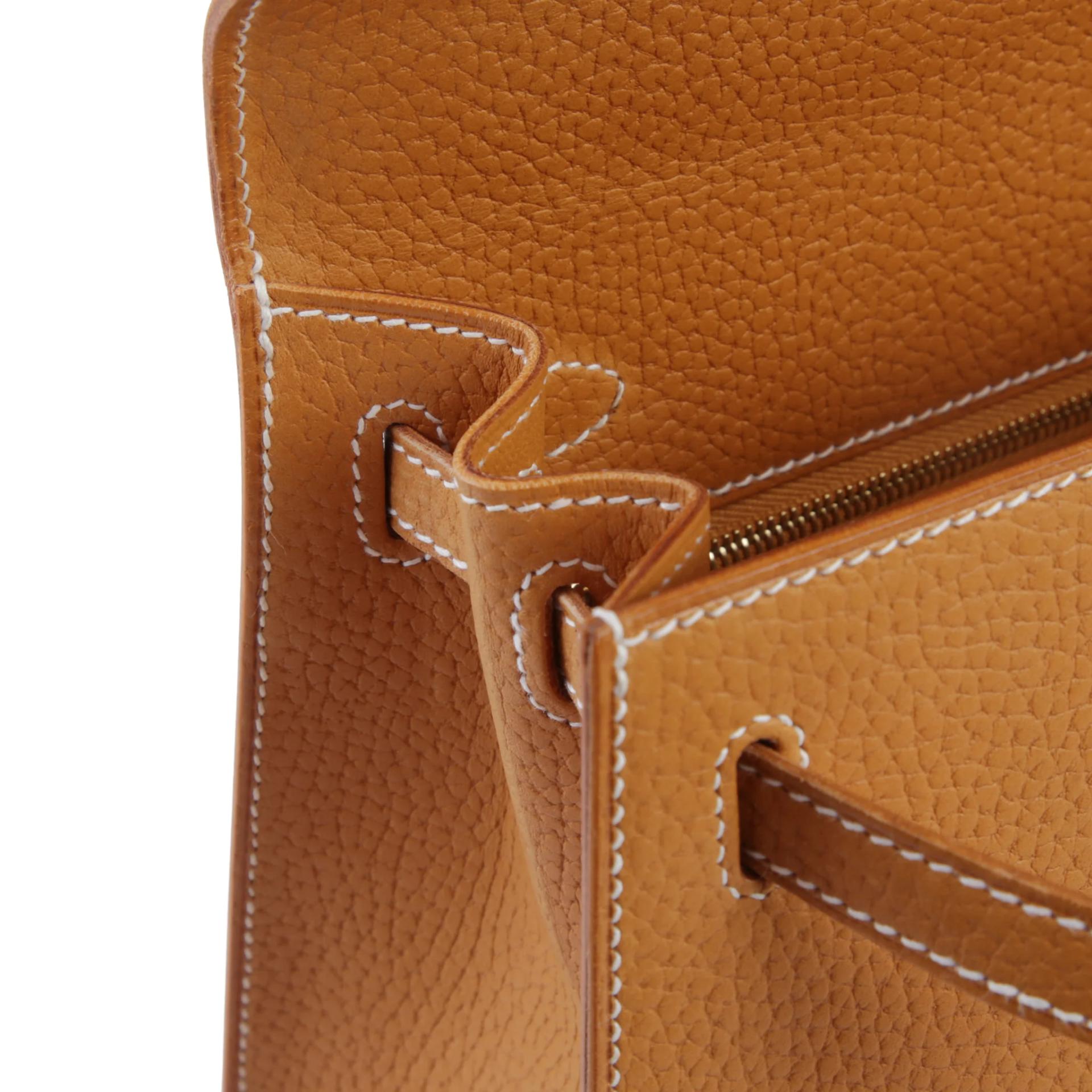 Unused ( Rank NS ) HERMÈS Kelly 25 Sellier Natural Sable (21) Vache Gold hardware G (2026) - 12